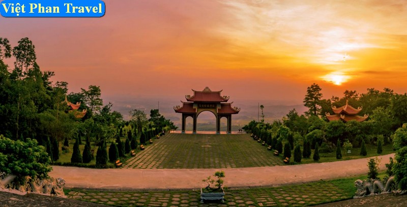 Tour Vĩnh Yên - Đền Trần Nguyên Hãn -Tháp Bình Sơn - Thiền Viện Tuệ Đức 1 ngày