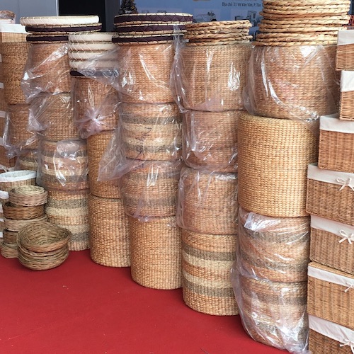 Ghế Đôn Lục Bình Sọc Cói 40x30cm - Round Water Hyacinth Woven Ottoman