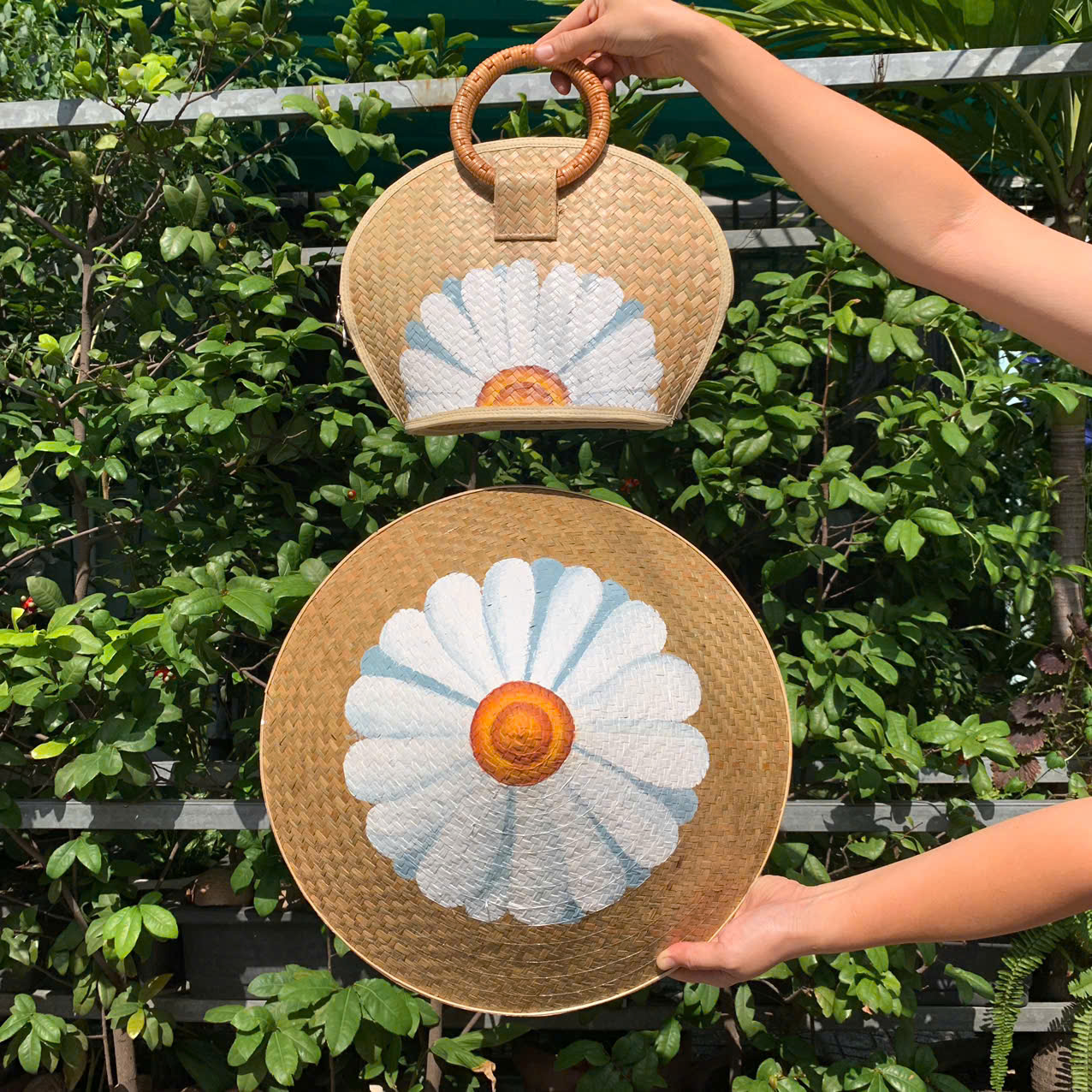 Set Nón Cỏ Bàng và Túi Xách Cầm Tay Vẽ Hoa Handmade