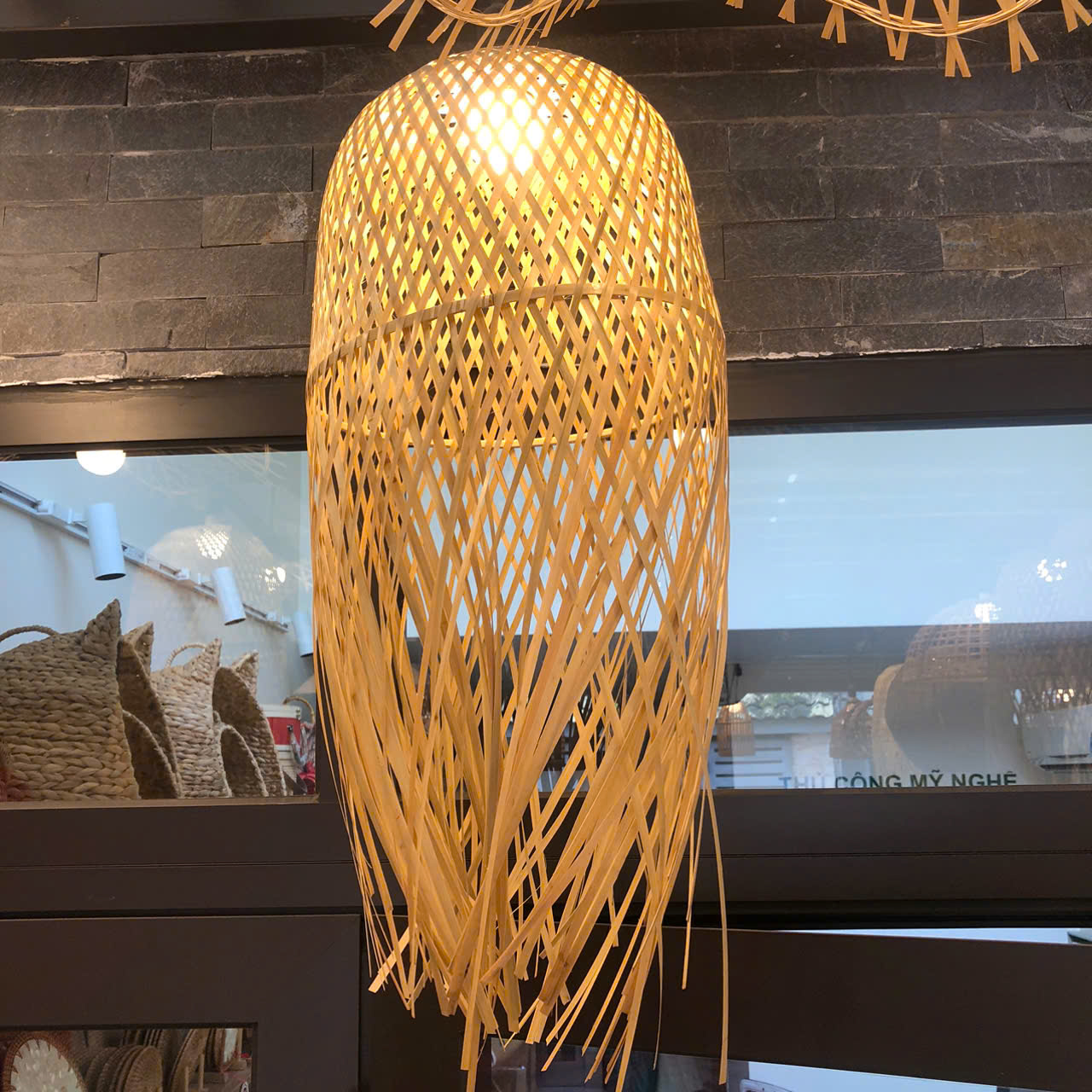 Chụp Đèn Tre Tua Rua Trang Trí Nhà hàng, Khách Sạn, Quán Cafe, Homestay