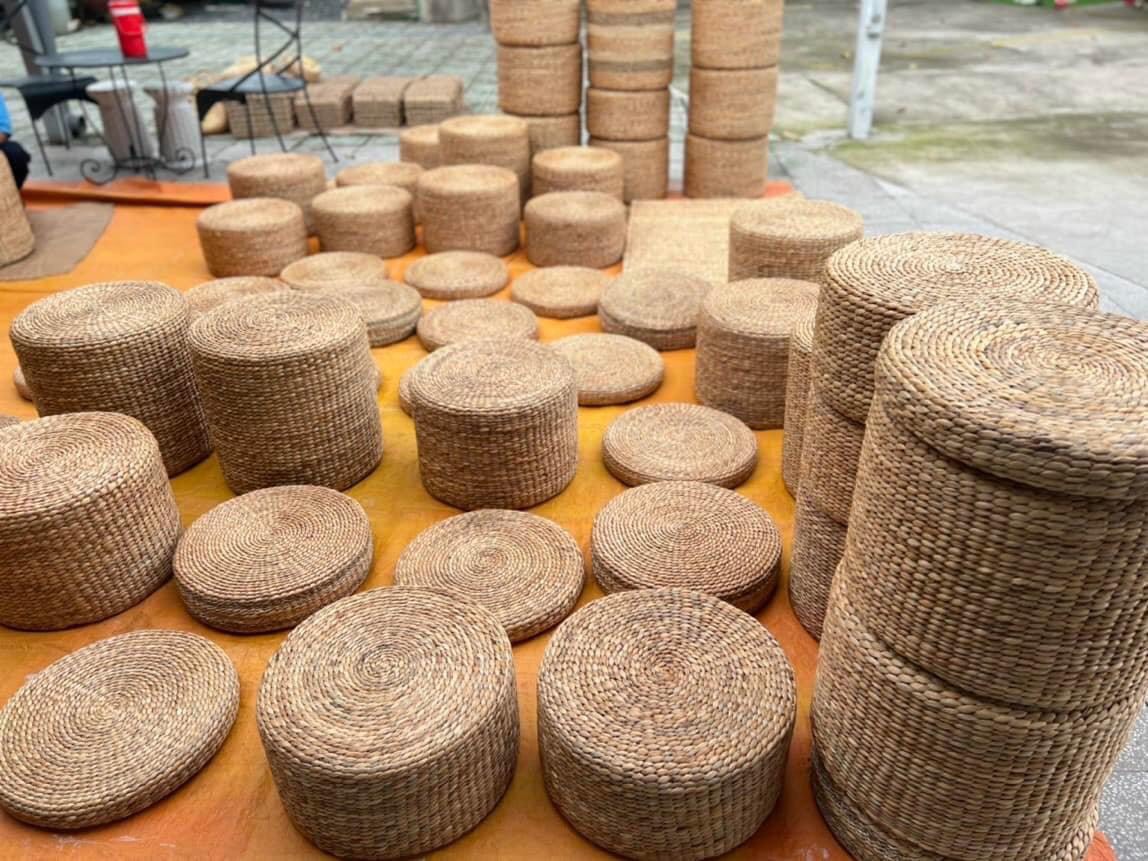 Ghế đôn ngồi lục bình tự nhiên 40x20cm - Round Water Hyacinth Woven Ottoman