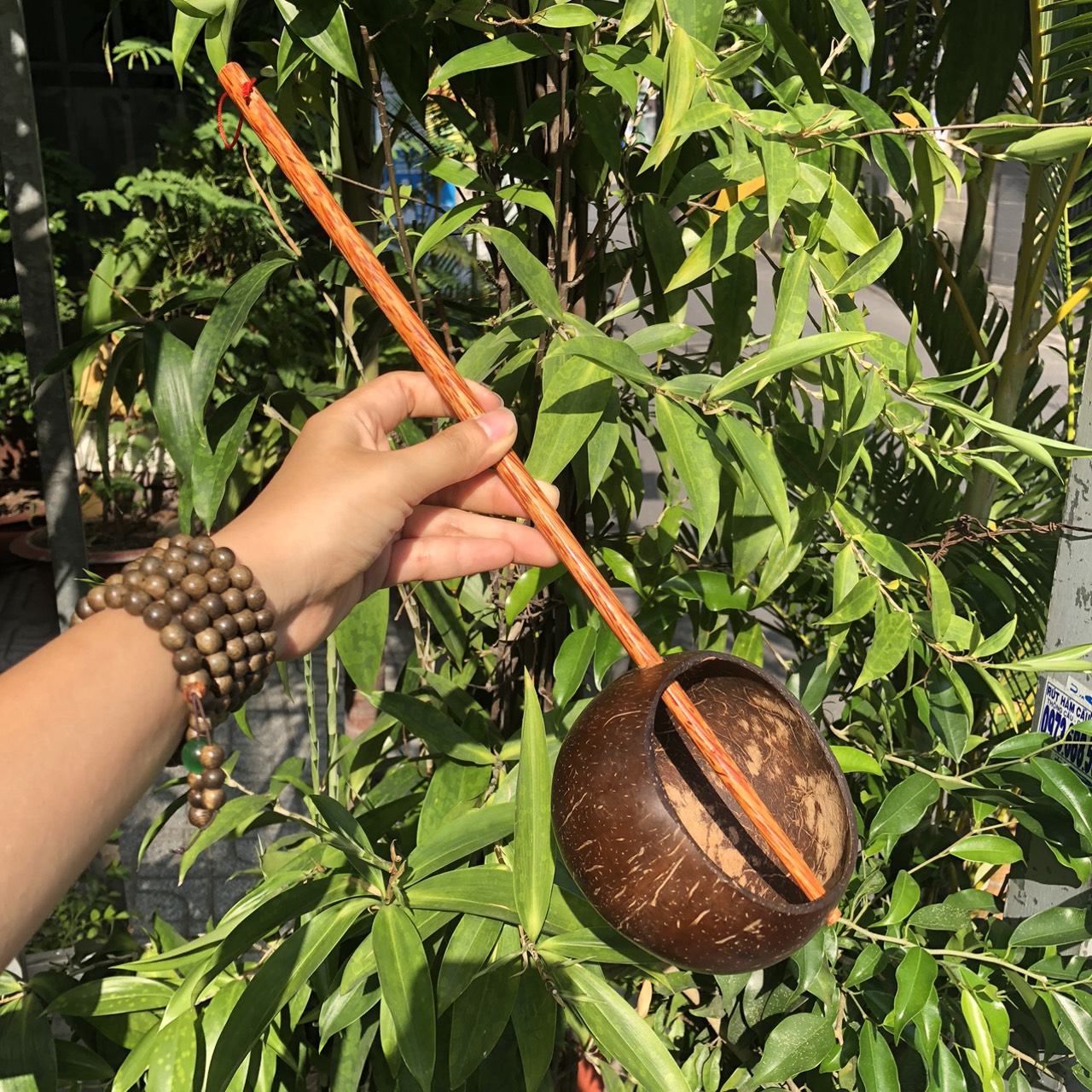 Gáo Múc Nước Cán Dài - Gáo Dừa Múc Nước mộc mạc