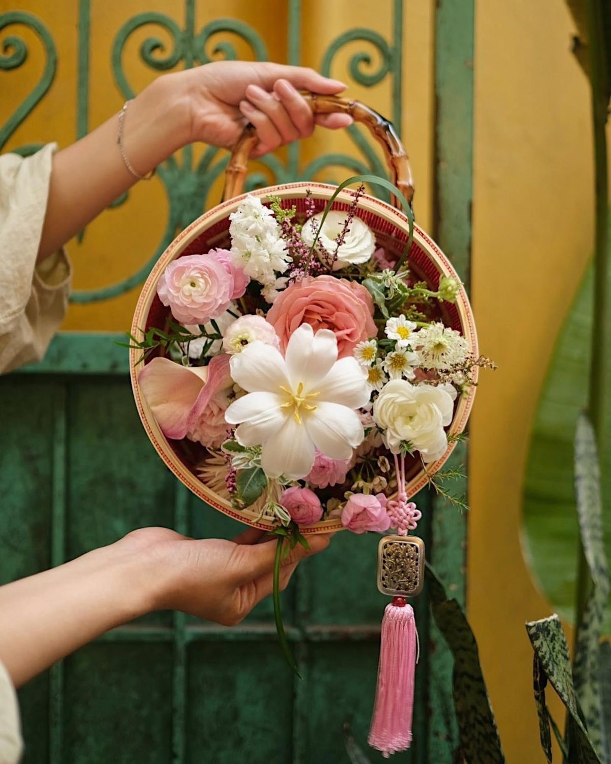 Giỏ cắm hoa tròn bằng tre - Giỏ tre tròn cắm hoa, đựng trái cây