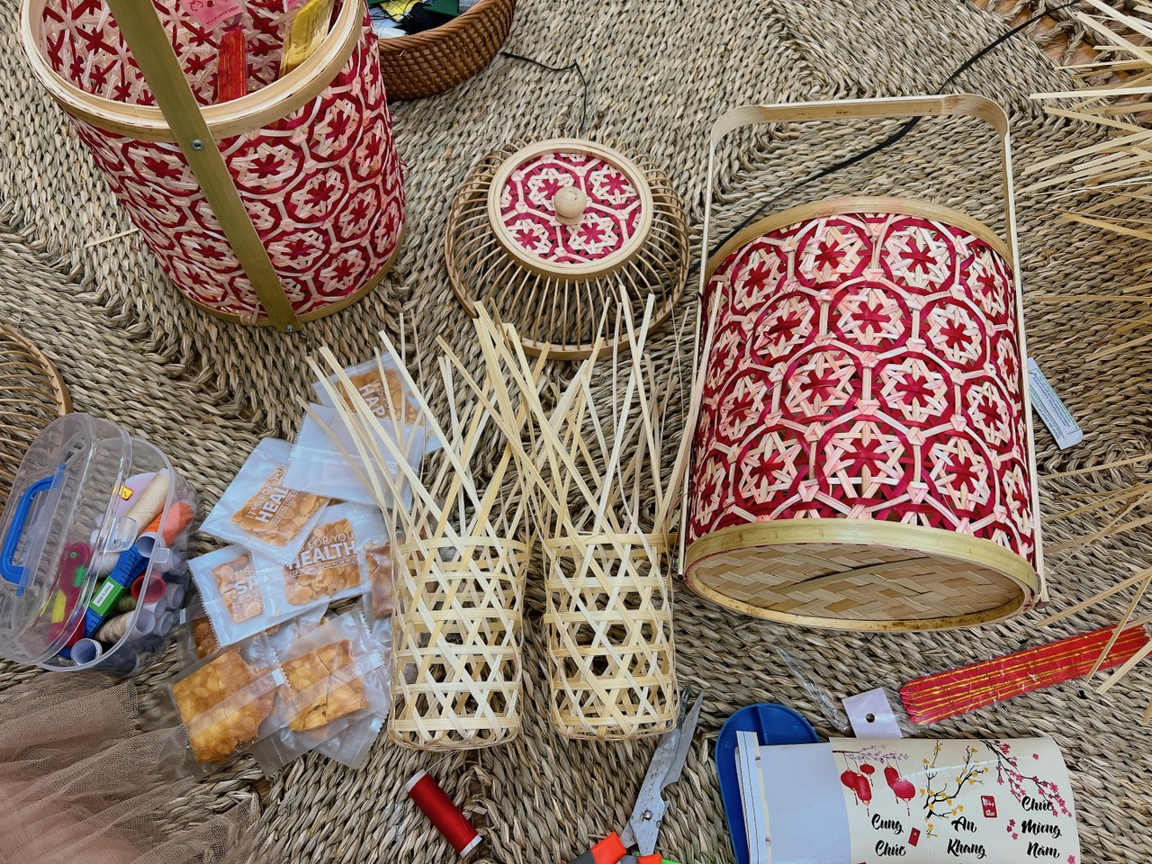 Rọ tre đựng giò chả/ Tổ chim đựng rượu làm quà Tết - Giỏ mây tre đan đựng kẹo