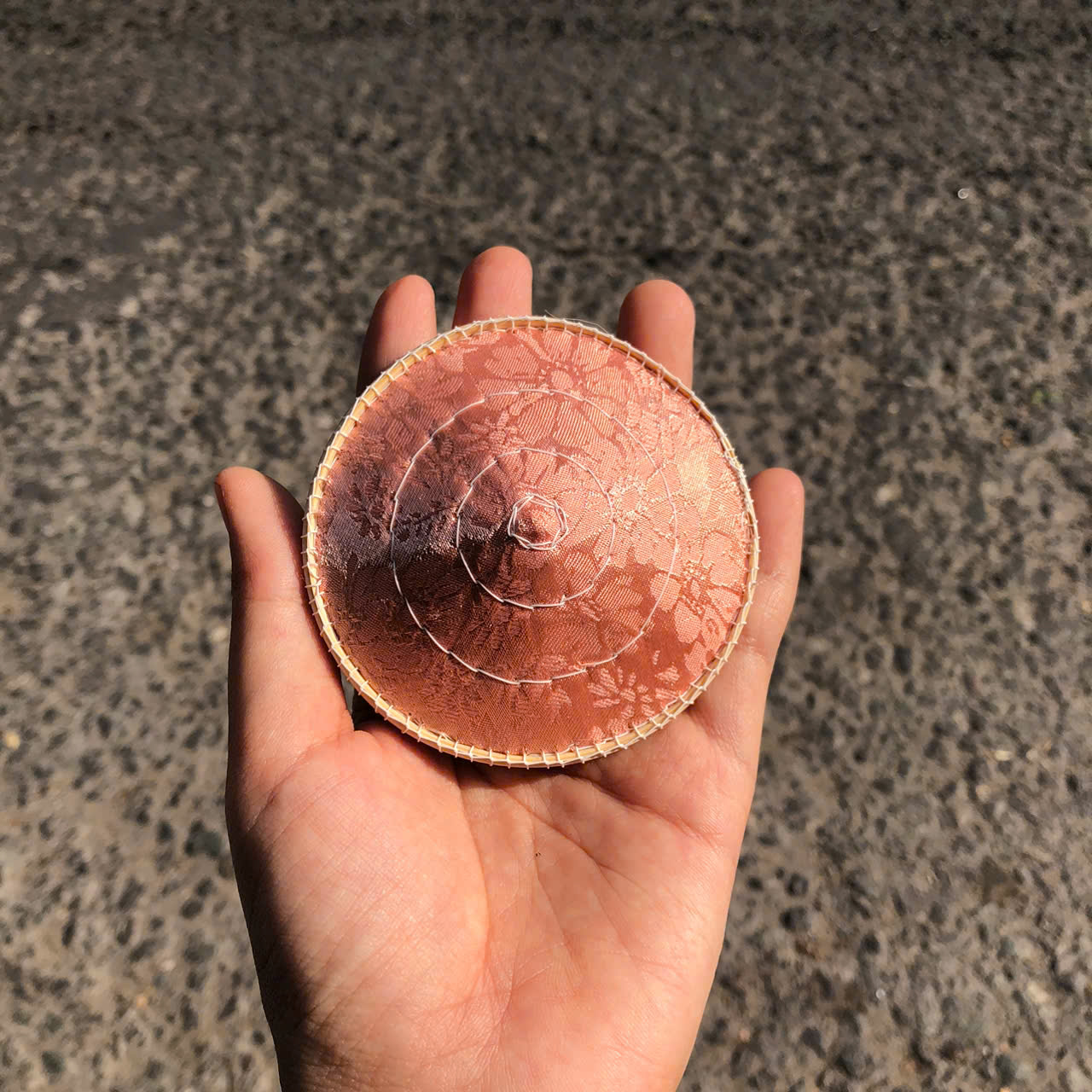 KẸP TÓC Nón lá LỤA mini cực xinh xắn - Kẹp tóc nón lá dễ thương làm quà tặng