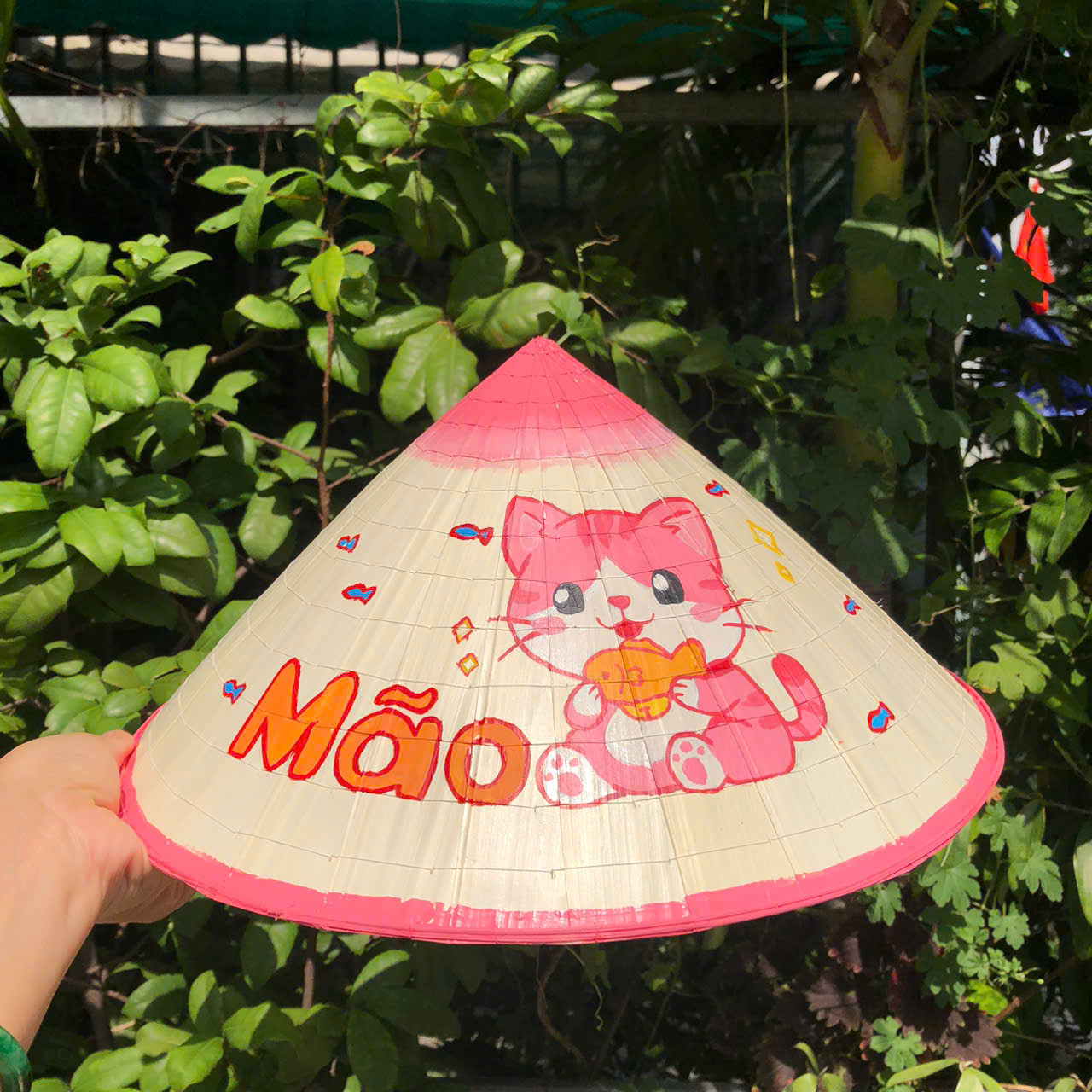 Nón lá vẽ 12 con giáp - Nón lá Huế