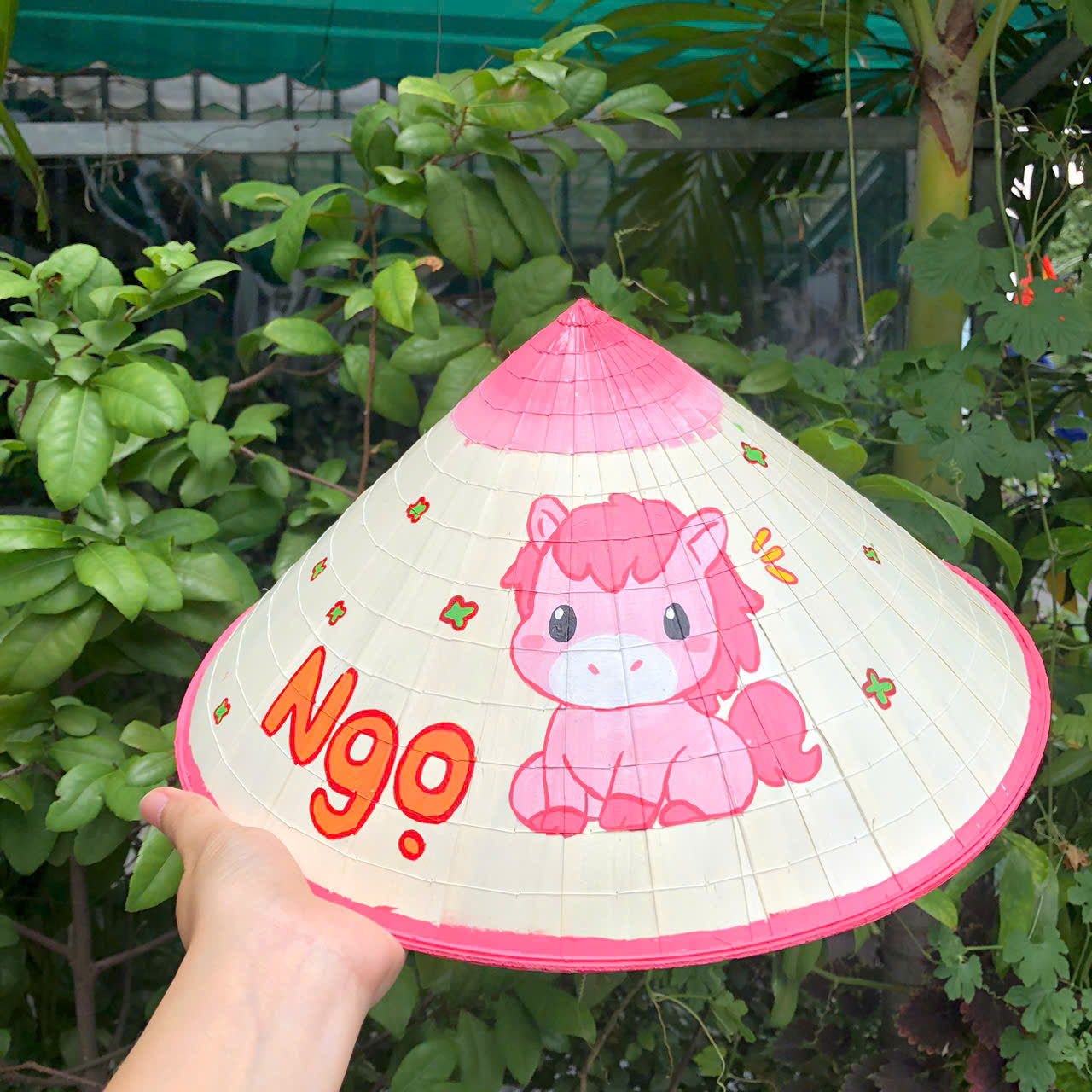 Nón lá vẽ 12 con giáp - Nón lá Huế