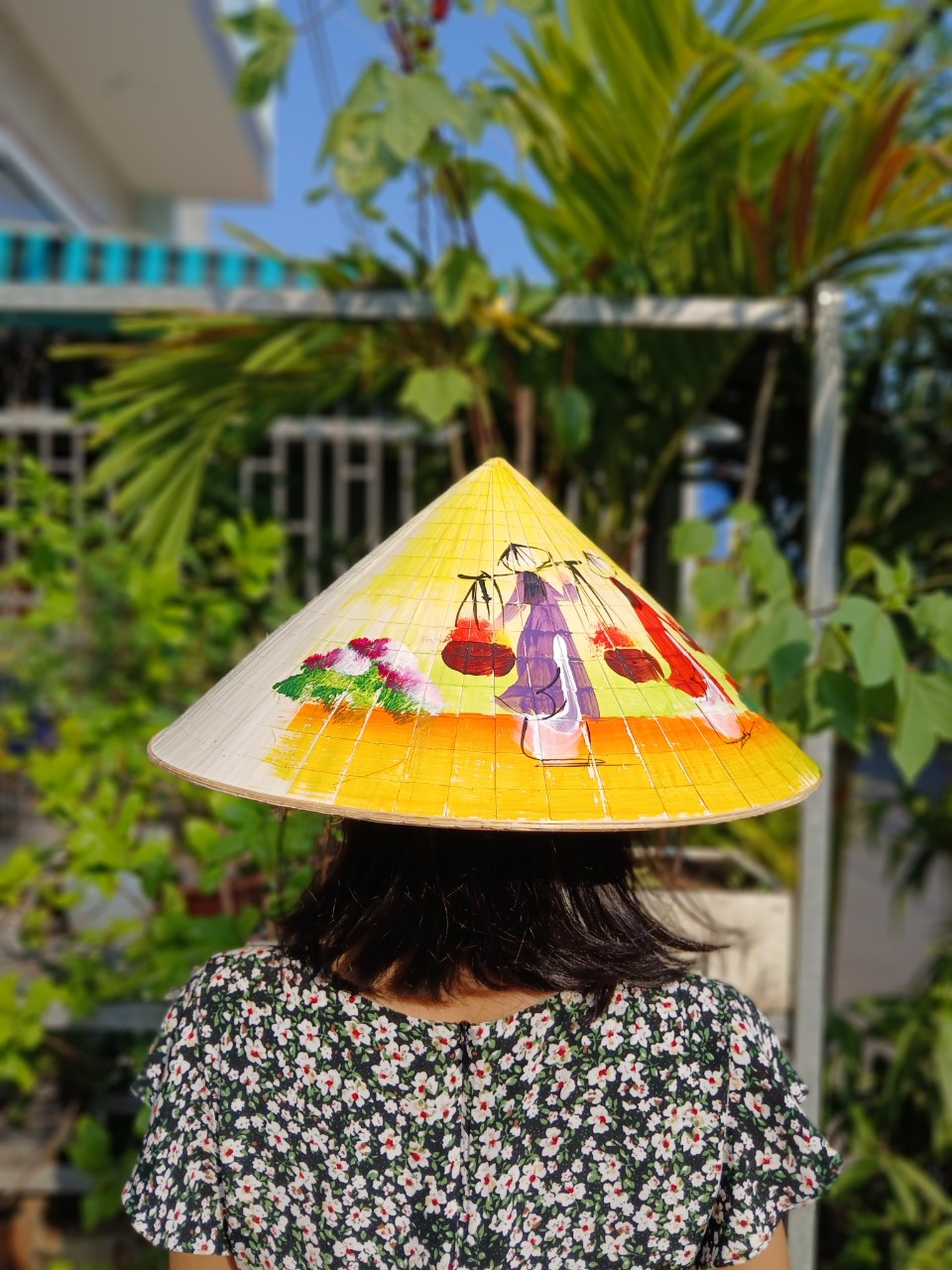 Nón lá Huế vẽ trang trí decor phong cách đồng quê -  Nón lá biểu diễn văn nghệ nhiều kích thước