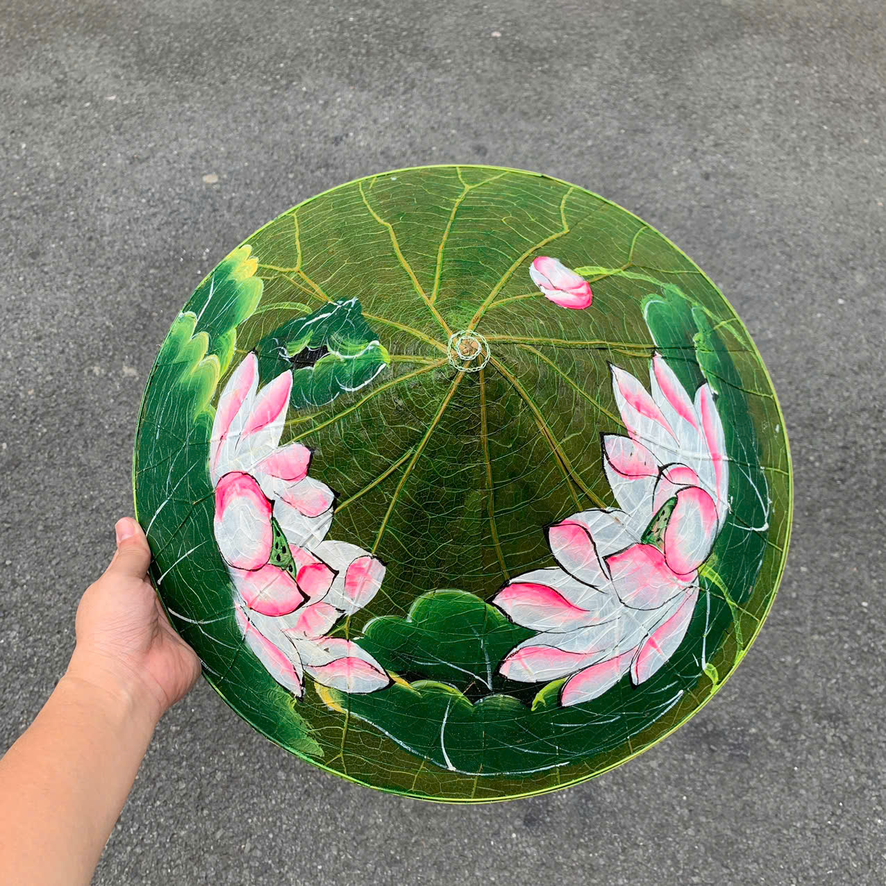 Nón lá bằng sen vẽ hoa - Nón lá sen chắc chắn (mẫu đẹp)