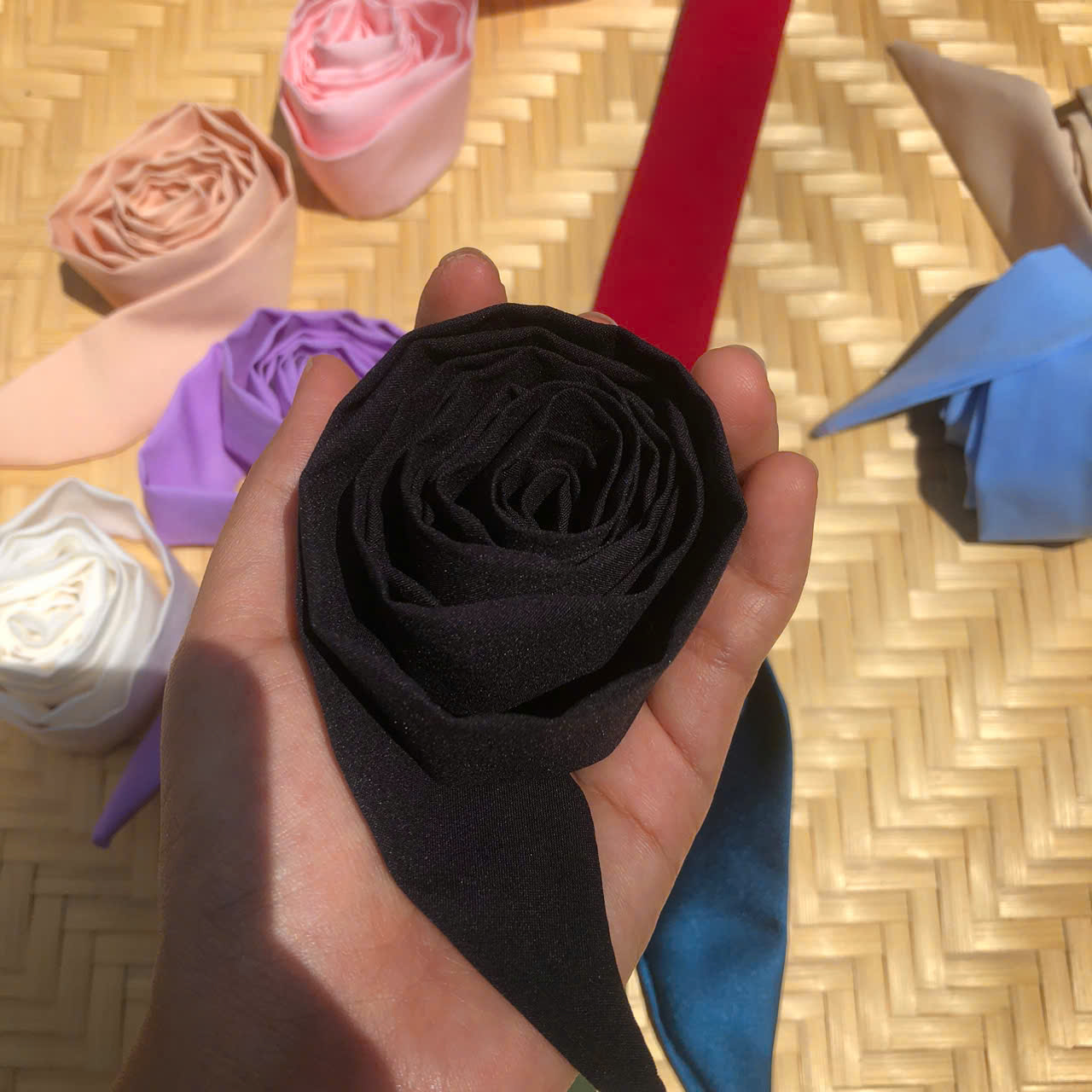 Dây quai nón lá vải lót lụa dài 1m2 x 3cm - Khăn lụa dáng dài thắt nơ cổ, túi xách thanh lịch