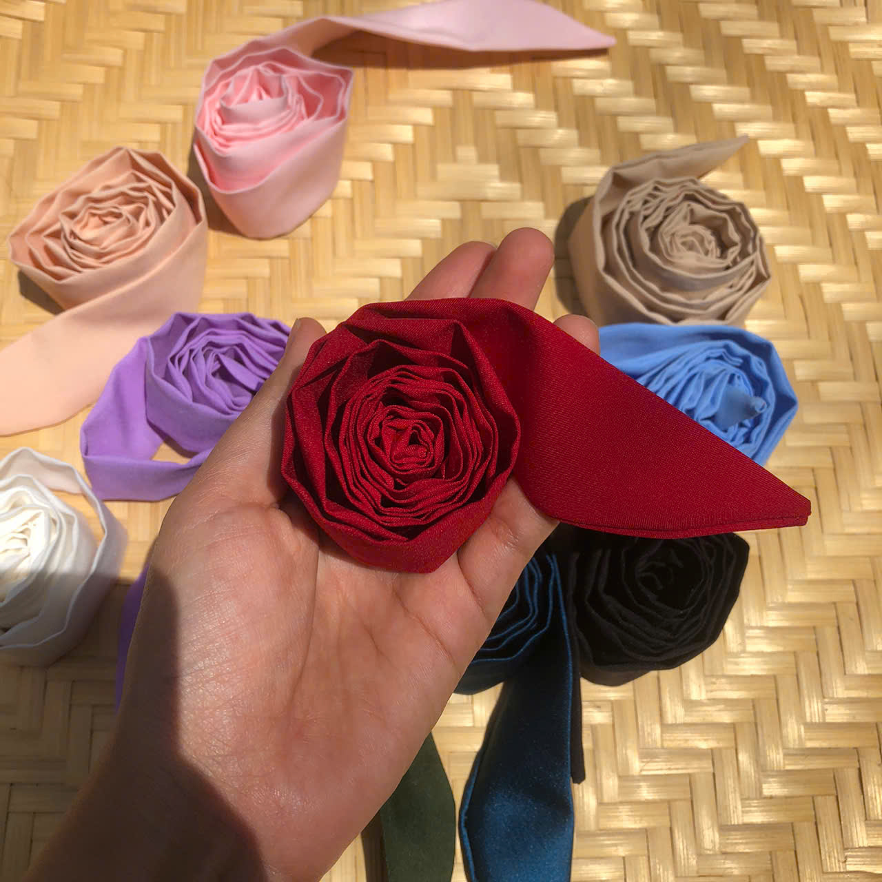 Dây quai nón lá vải lót lụa dài 1m2 x 3cm - Khăn lụa dáng dài thắt nơ cổ, túi xách thanh lịch