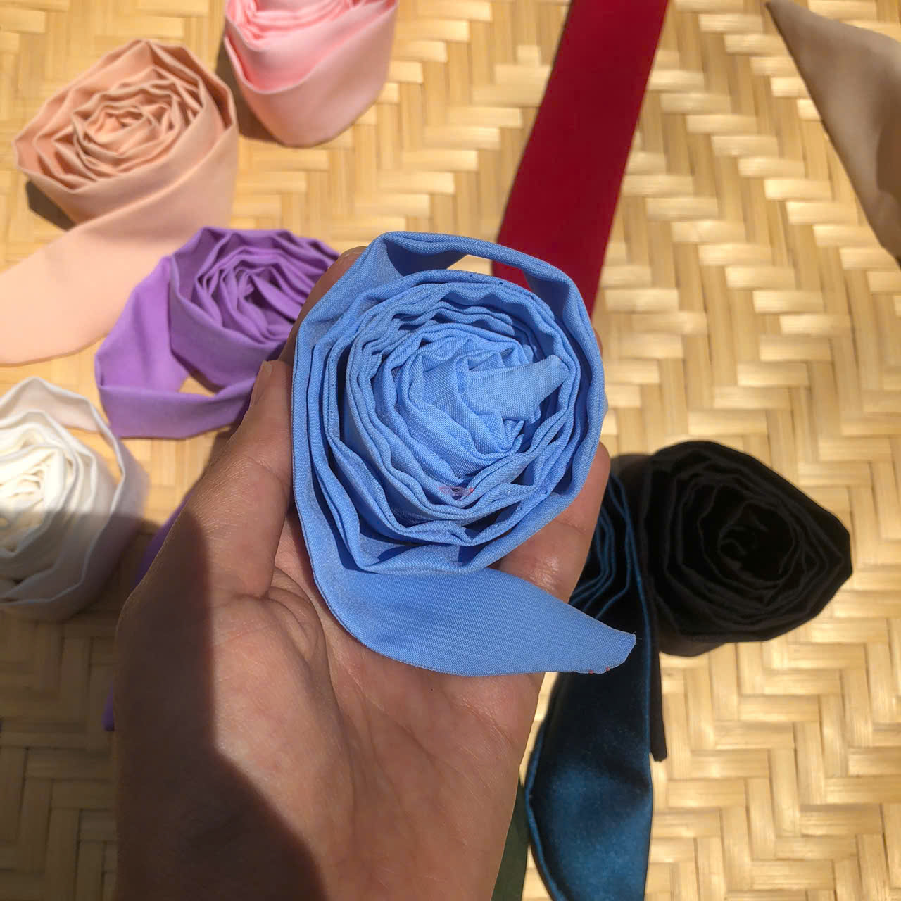 Dây quai nón lá vải lót lụa dài 1m2 x 3cm - Khăn lụa dáng dài thắt nơ cổ, túi xách thanh lịch