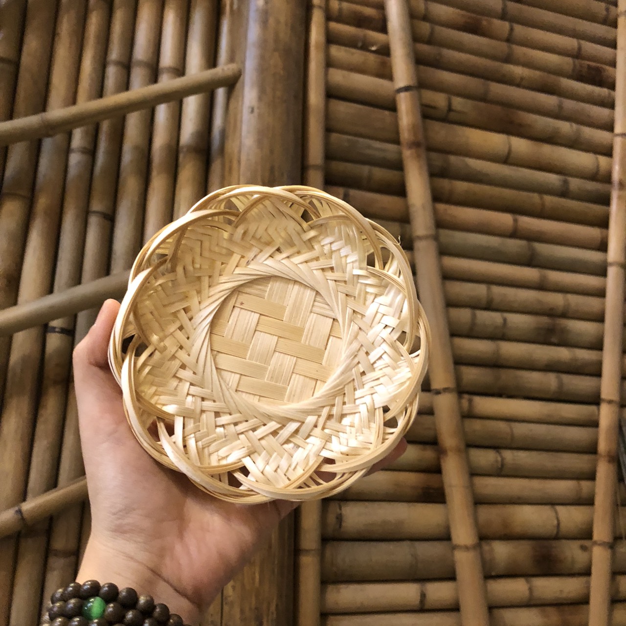 Rế tre tròn - Đĩa tre cánh sen lót nồi, đựng hoa quả