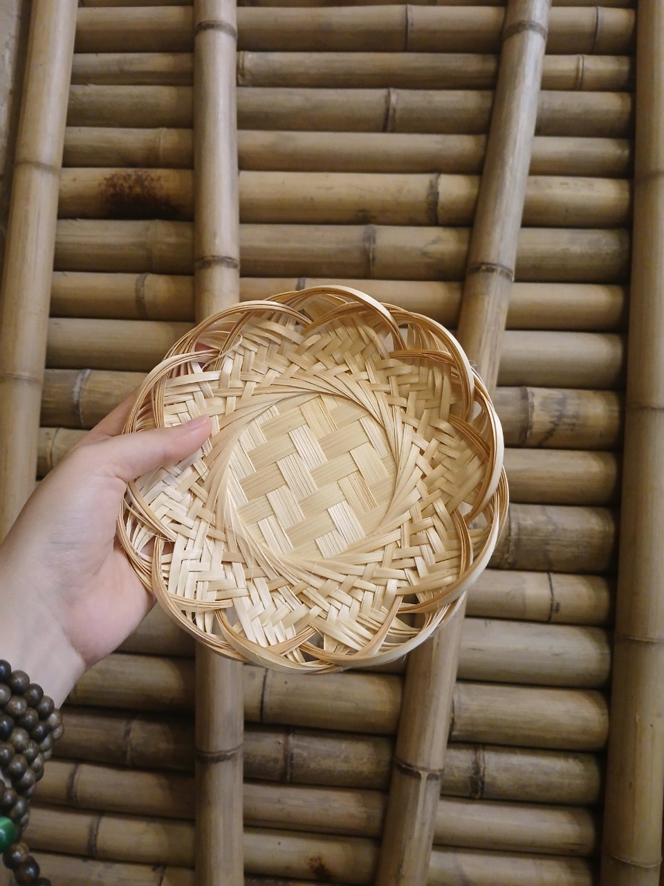 Rế tre tròn - Đĩa tre cánh sen lót nồi, đựng hoa quả