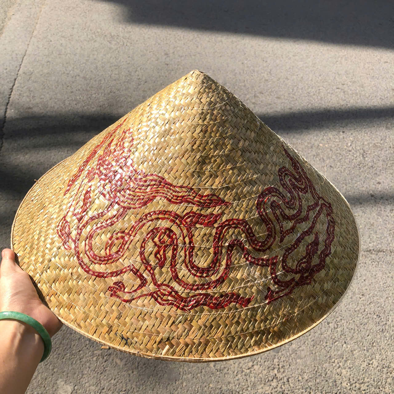 Nón lá cỏ bàng vẽ mẫu Rồng Phụng - Nón cỏ chắc chắn (mẫu đẹp)