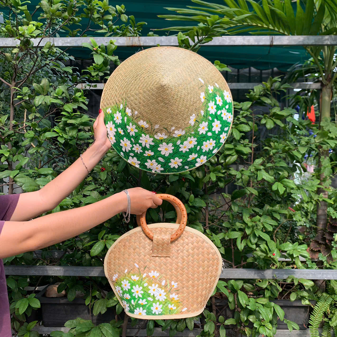 Set Nón Cỏ Bàng và Túi Xách Cầm Tay Vẽ Hoa Handmade