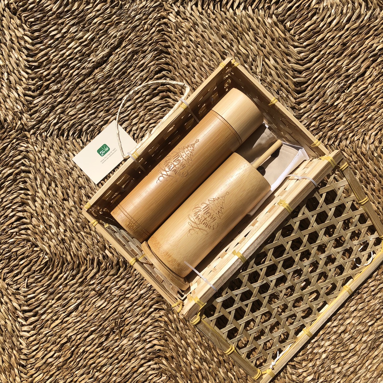 Bộ quà tặng doanh nghiệp khắc logo - Bình Giữ Nhiệt + Ly Tre 18cm