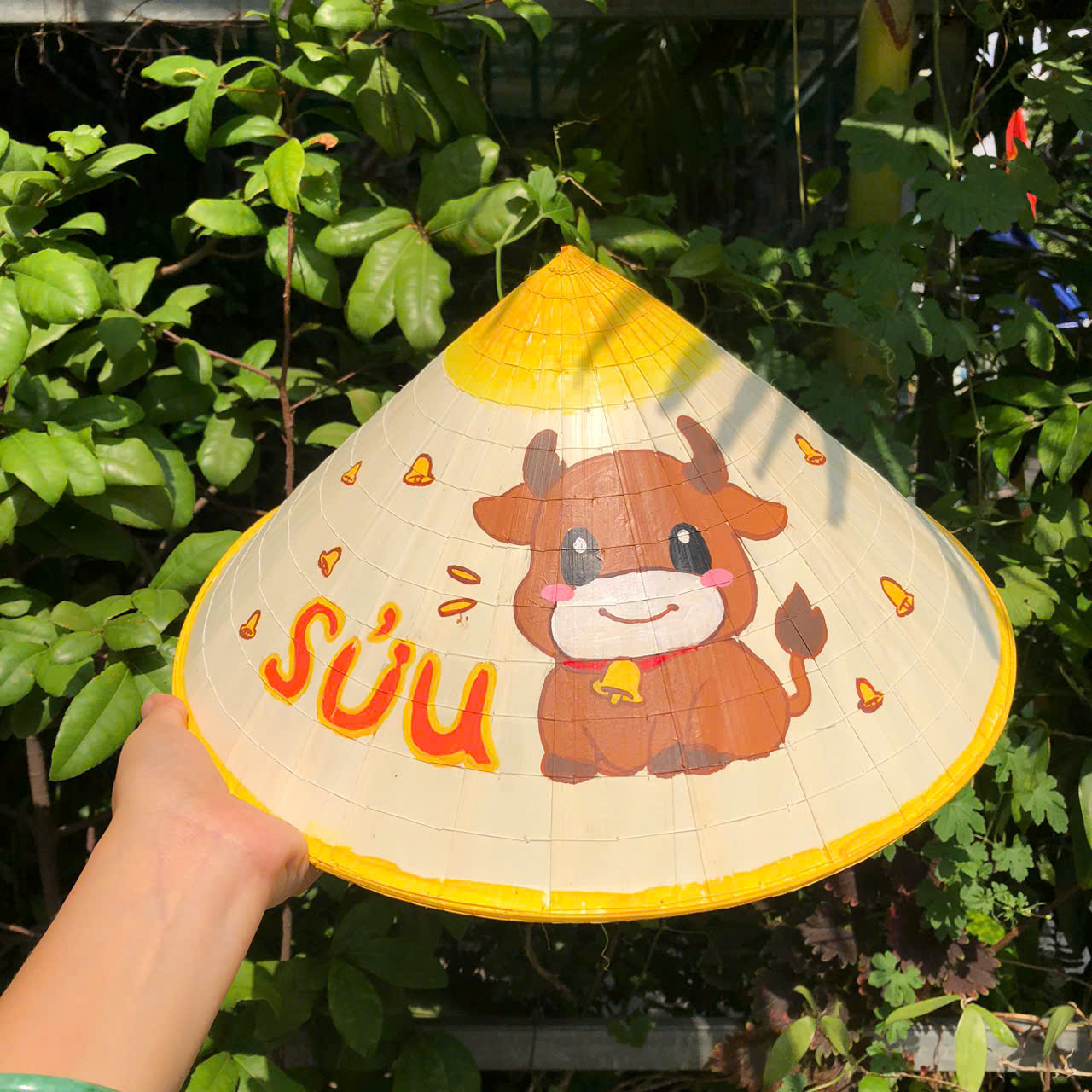 Nón lá vẽ 12 con giáp - Nón lá Huế