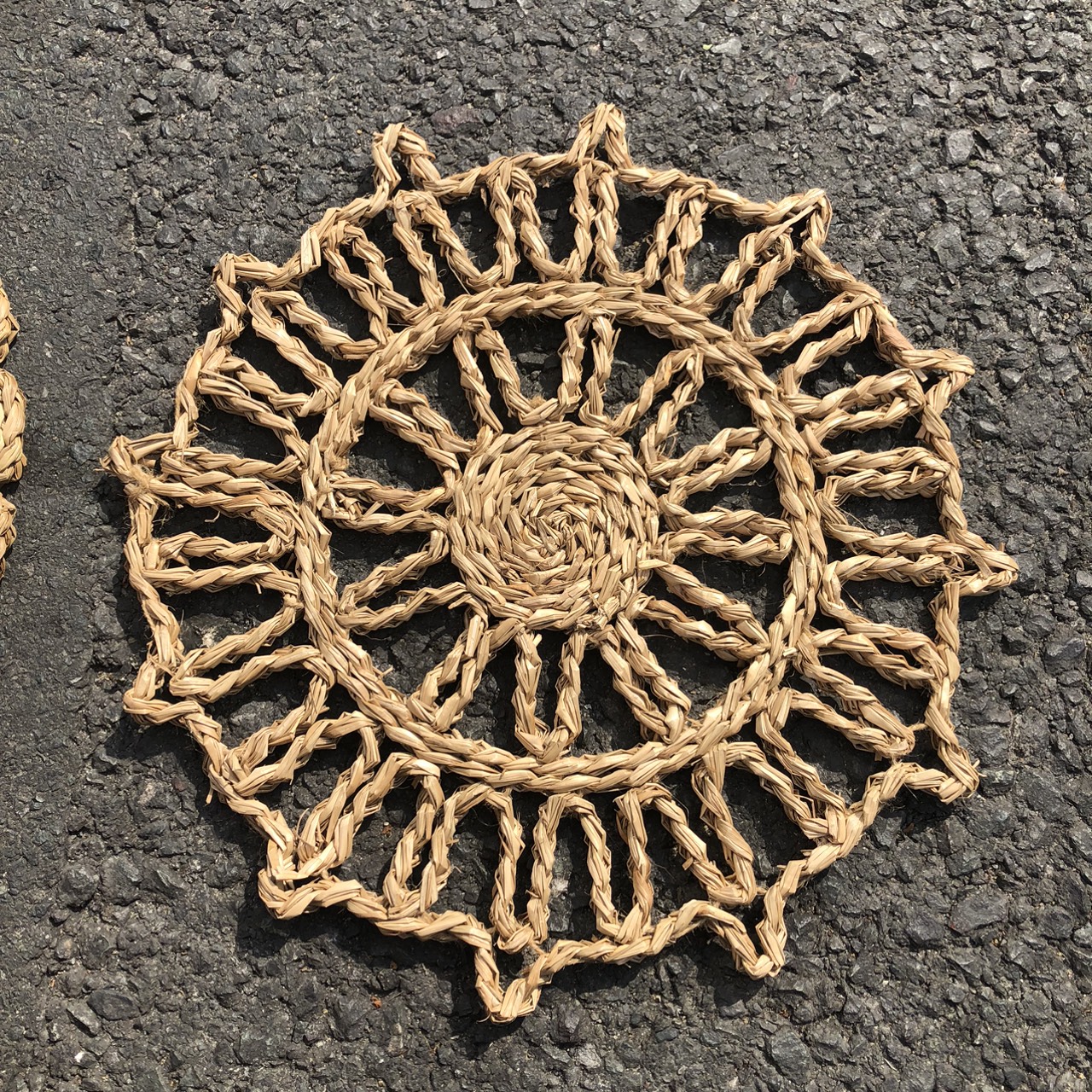 Thảm cói - Tấm lót hoạ tiết - Trải bàn, decor, trang trí tường