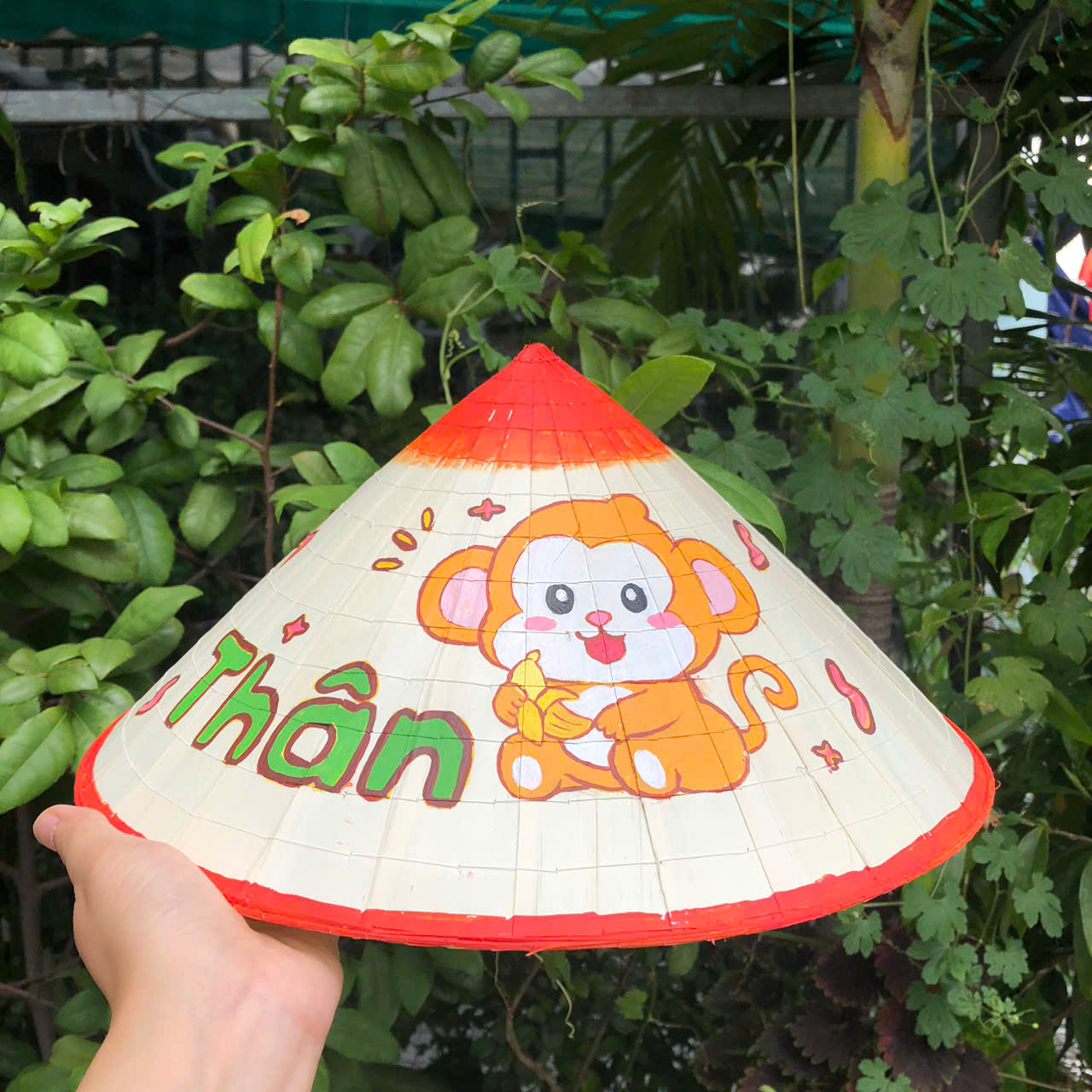 Nón lá vẽ 12 con giáp - Nón lá Huế