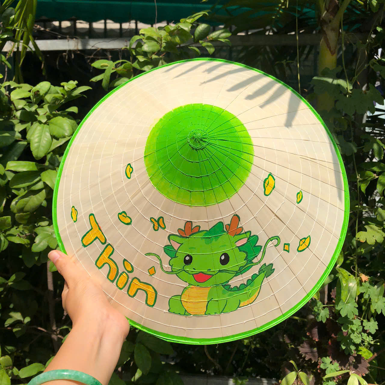Nón lá vẽ 12 con giáp - Nón lá Huế