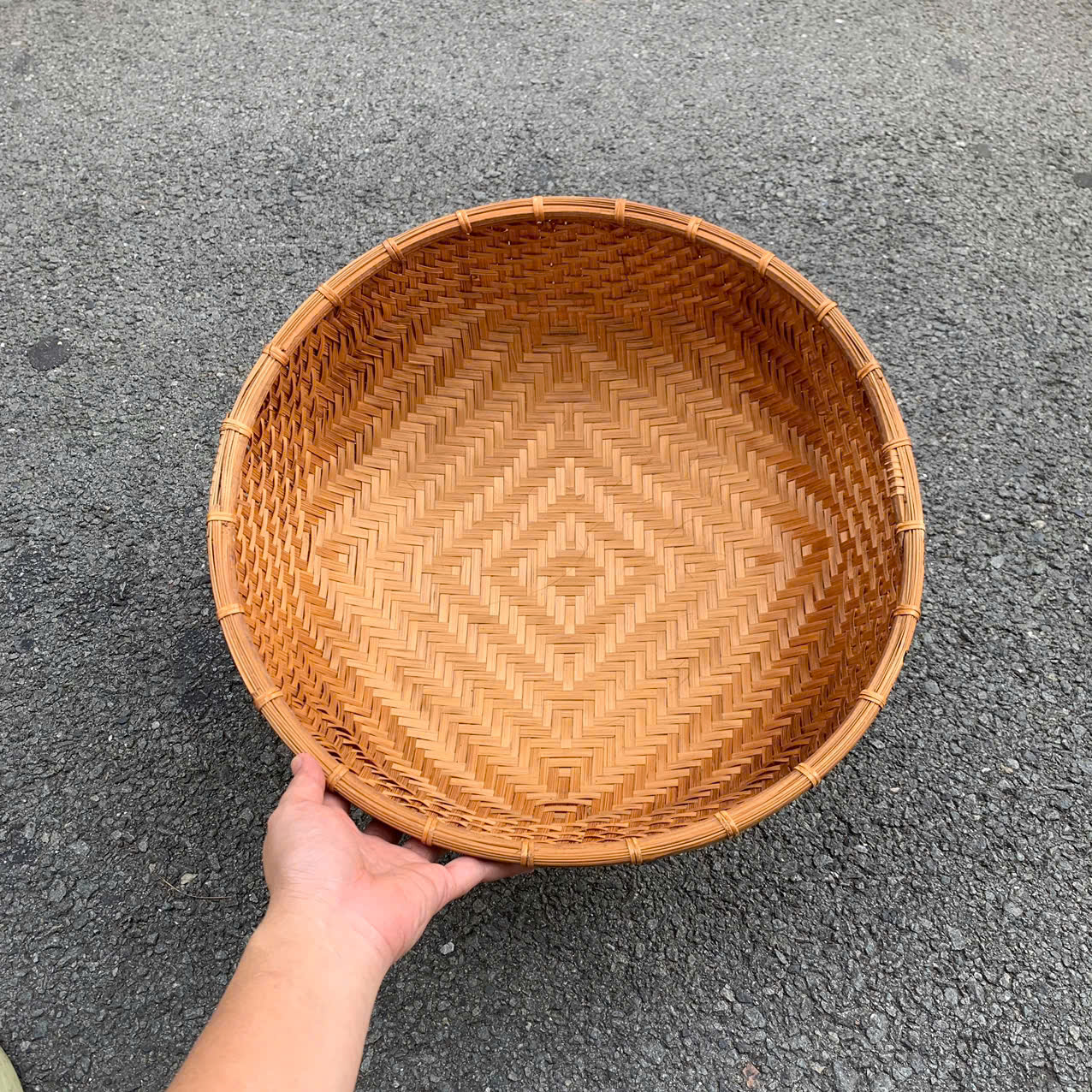 Thúng tre hun khói nhiều kích thước- Winnowing Basket