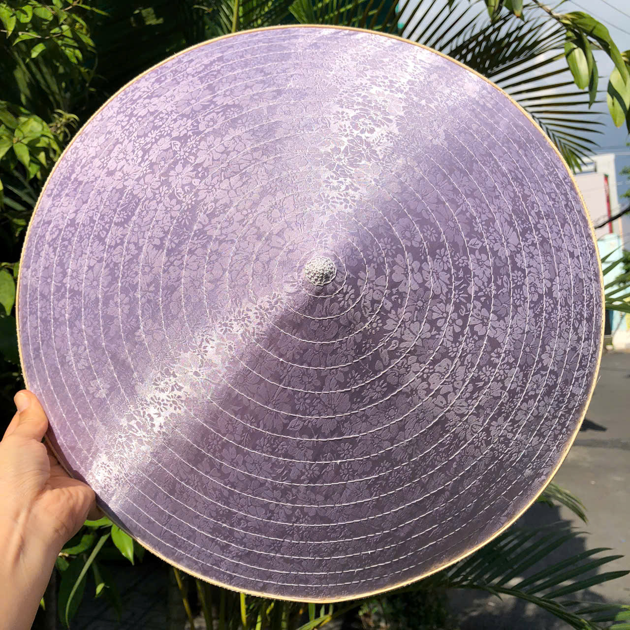 (16 vòng - 42cm )Nón lá LỤA đẹp - Nón lụa 2 lớp dày chắc chắn dùng che nắng/ chụp ảnh (có sẵn dây nón)