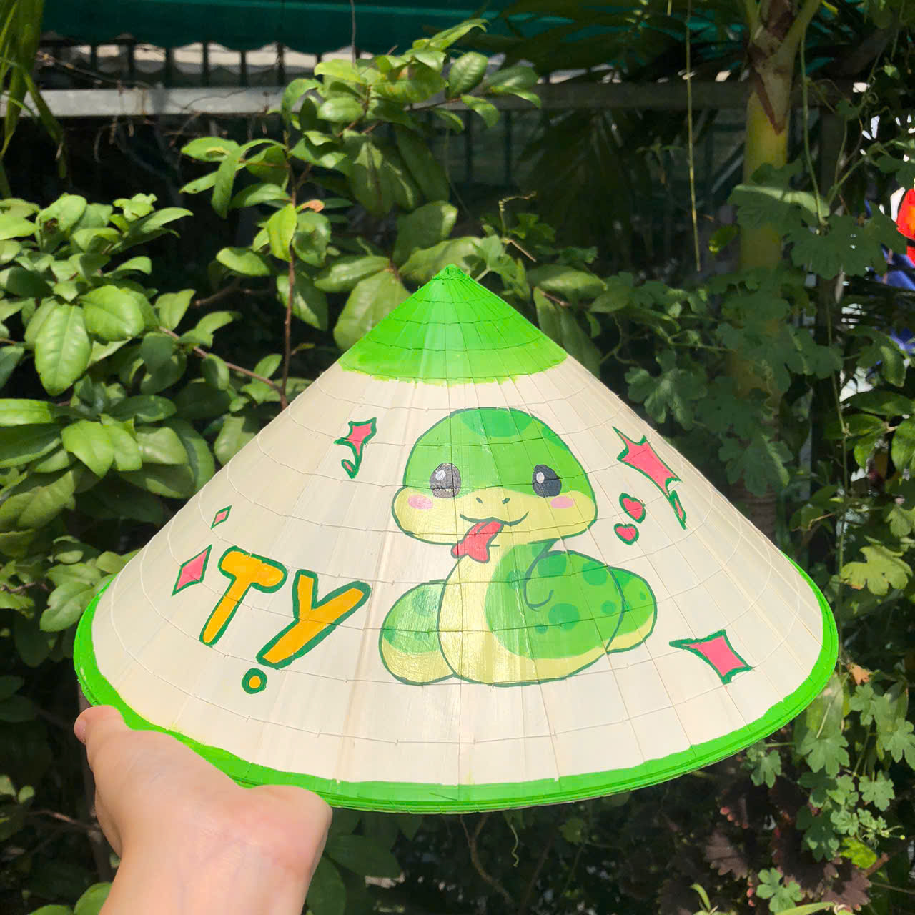 Nón lá vẽ 12 con giáp - Nón lá Huế