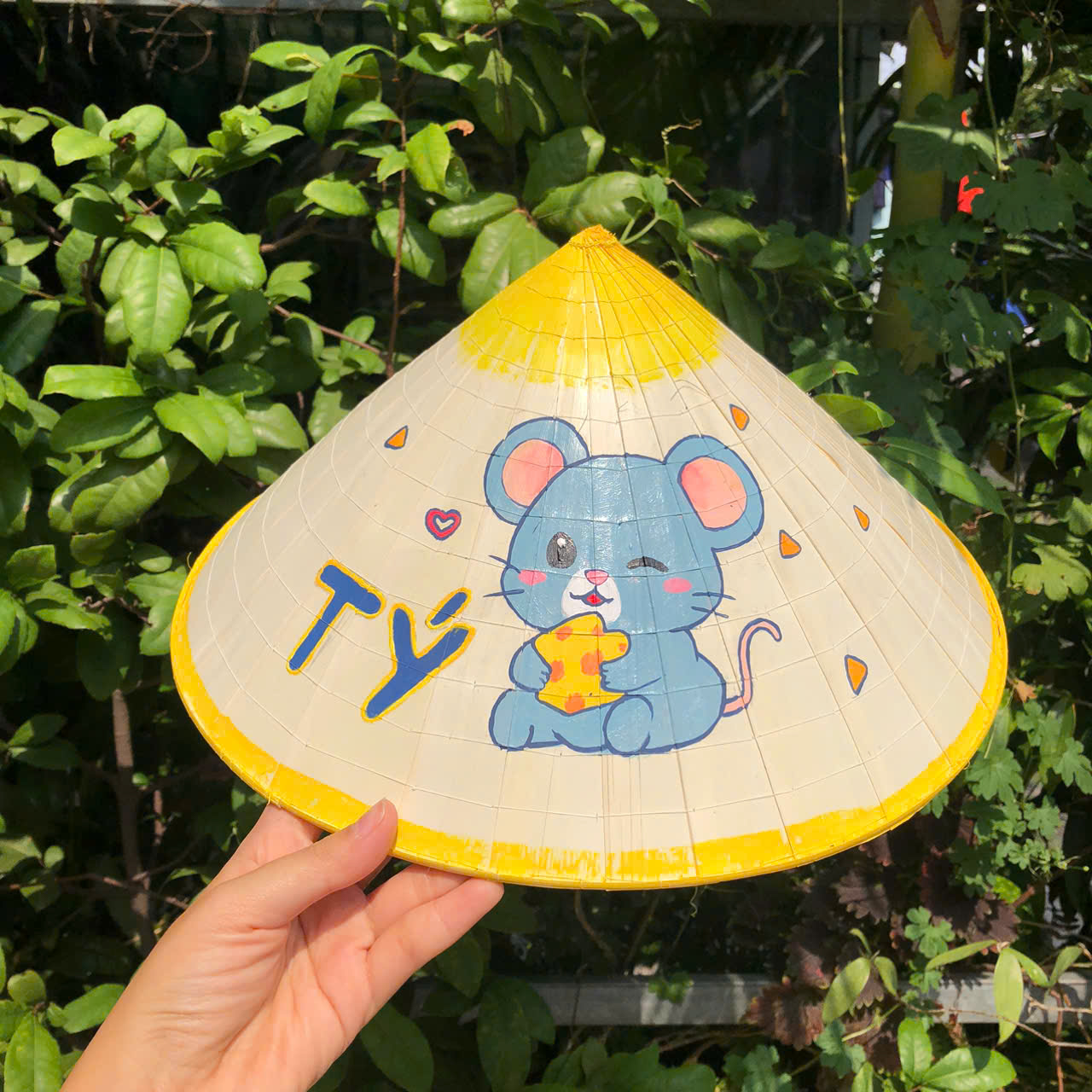 Nón lá vẽ 12 con giáp - Nón lá Huế