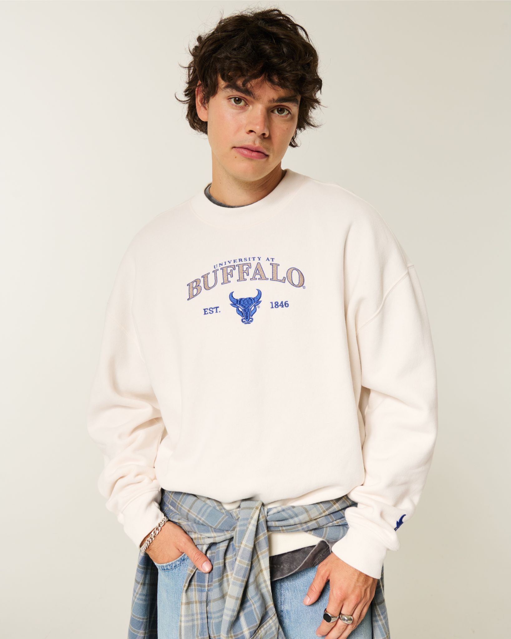 Áo Sweater Chính Hãng - Hollister Boxy University at Buffalo Bulls Graphic Crew Sweatshirt 