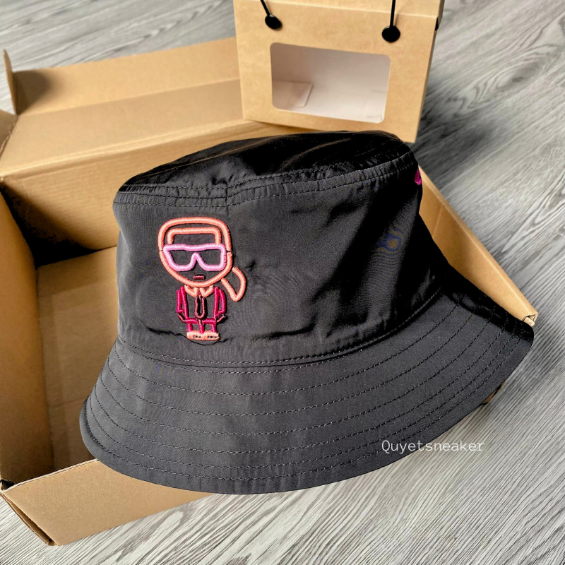 PHỤ KIỆN CHÍNH HÃNG - Mũ Bucket Karl Lagerfeld IKONIK BIARRITZ REVERSIBLE BUCKET HAT - 215W3407