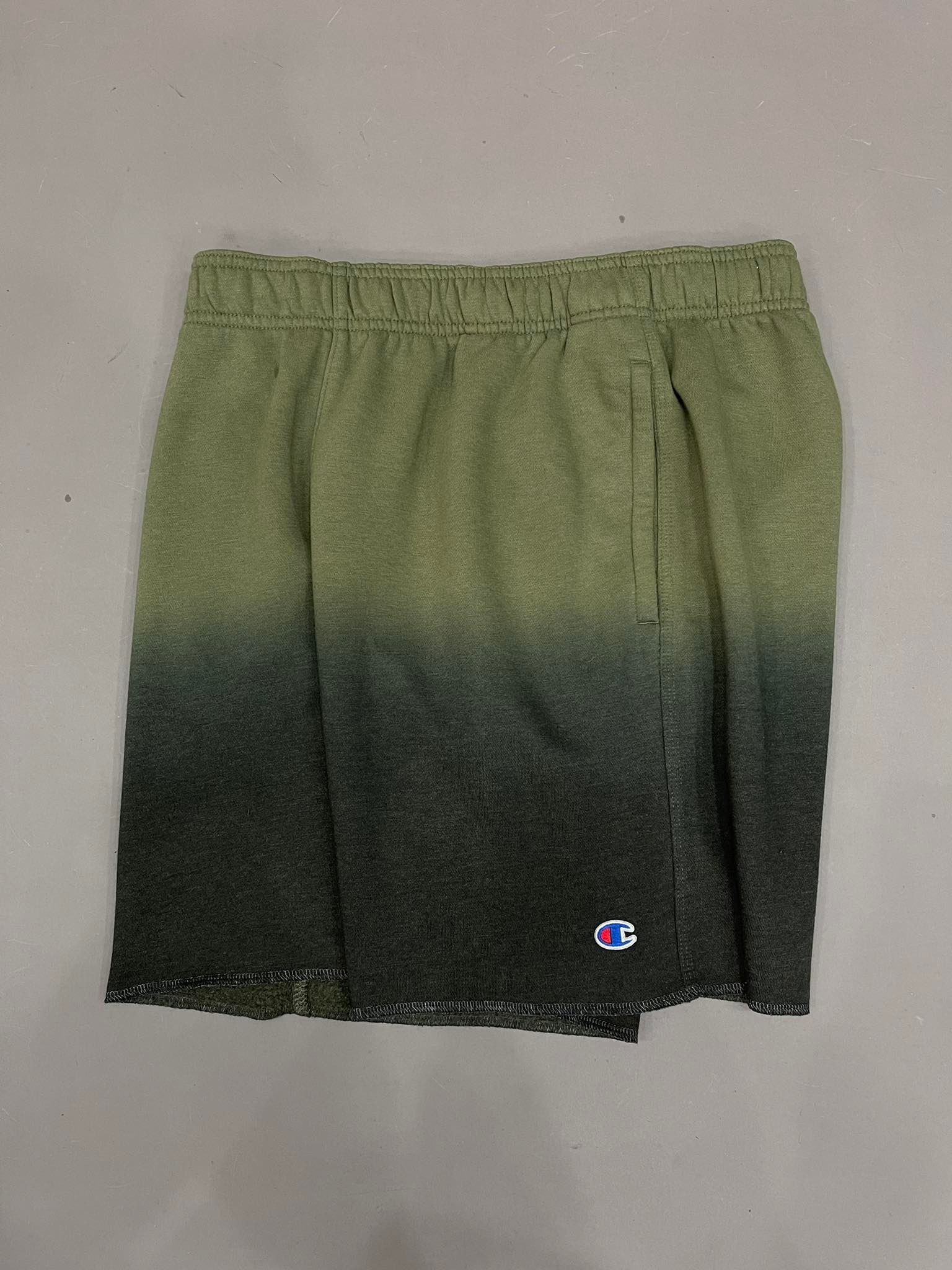 Quần Short - Champion Specialty Dry Fleece Short olive black