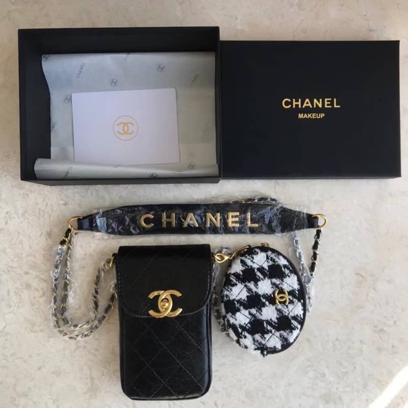 CHANEL MAKE UP COSMETIC VANITY CASE  TIMELESS VOGUE