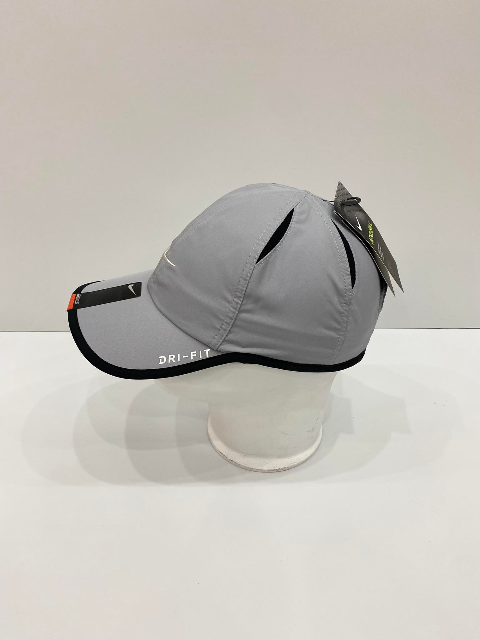 Mũ nón lưỡi trai Nike Dri-Fit Xám - 595510-069