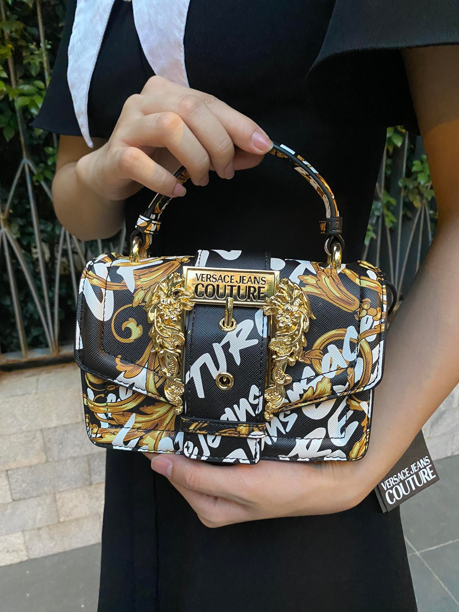 PHỤ KIỆN CHÍNH HÃNG - Túi Nữ Versace Jeans Couture Printed Saffiano - 73VA4BE6-ZS414