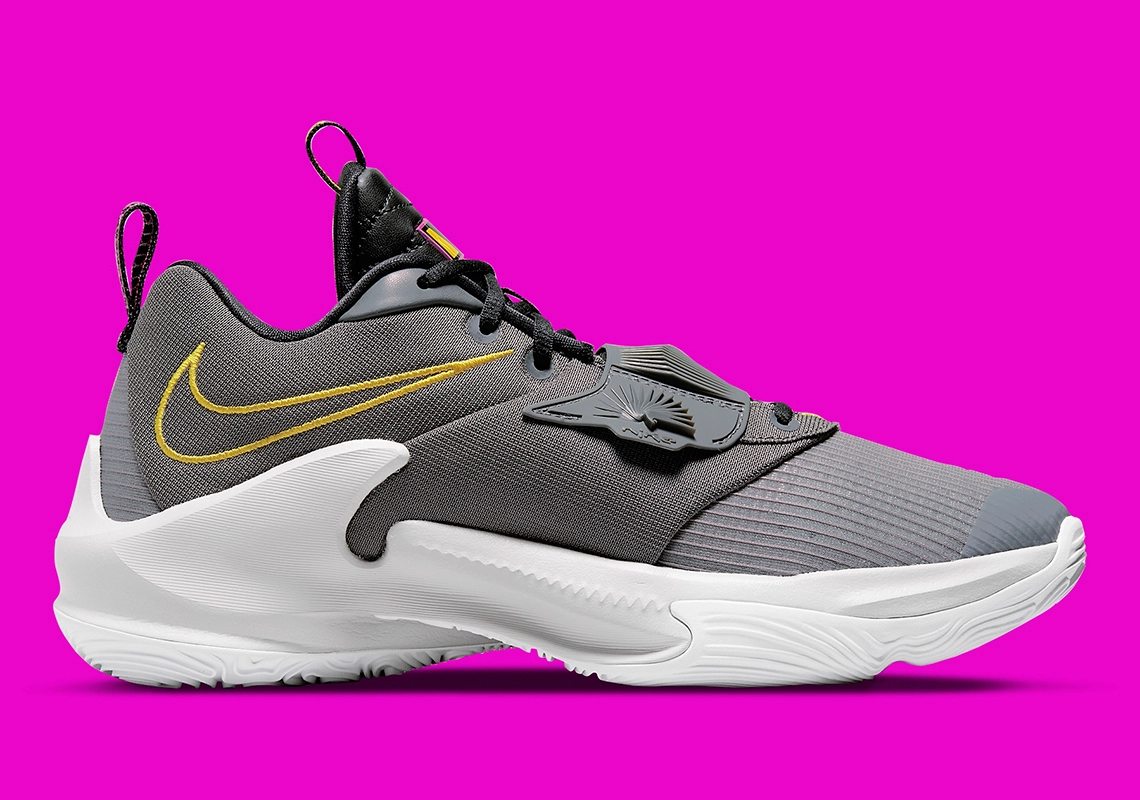 Giày Bóng Rổ Nike Zoom Freak 3 