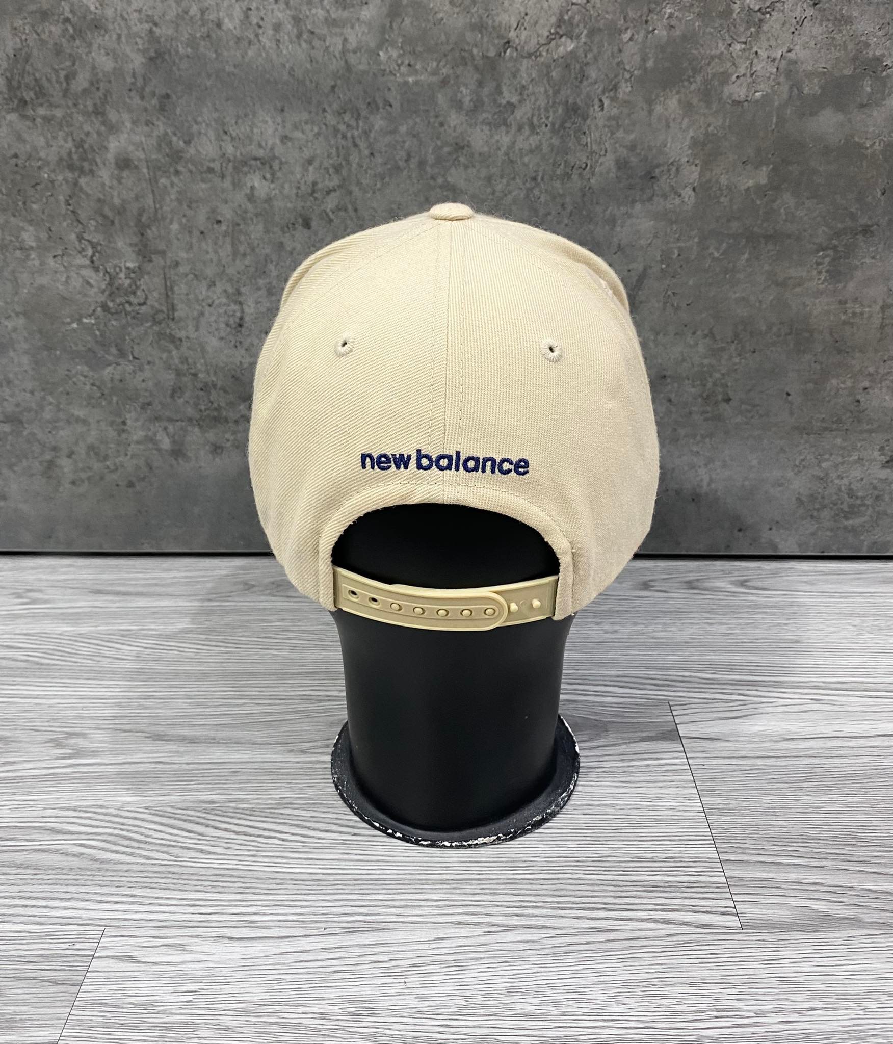 Mũ nón Snapback New Balance Đứng Form Màu Begie - GD661021