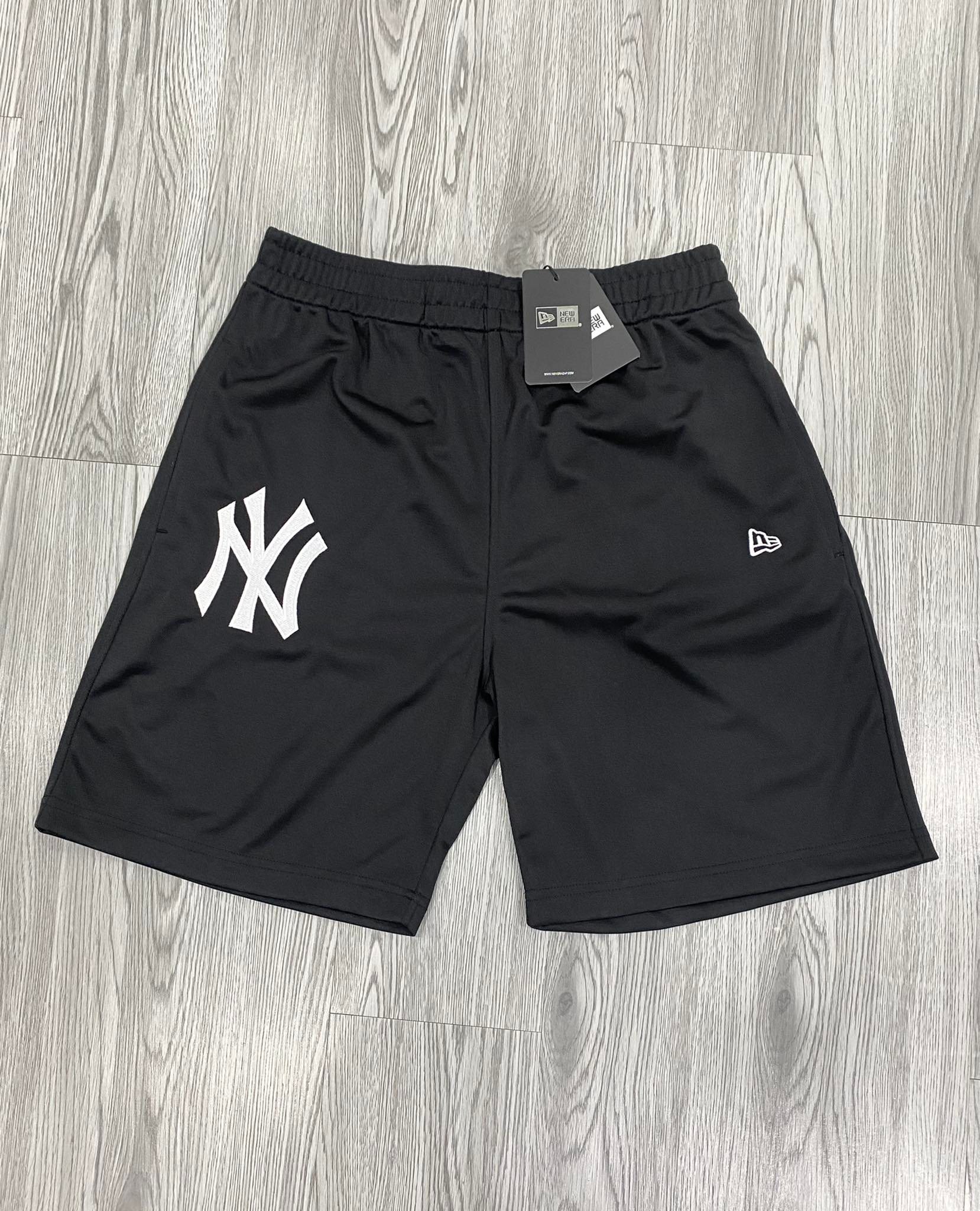 QUẦN SHORT - New Era New York Yankees League Essential Black Shorts - 60357055 Quyetsneaker