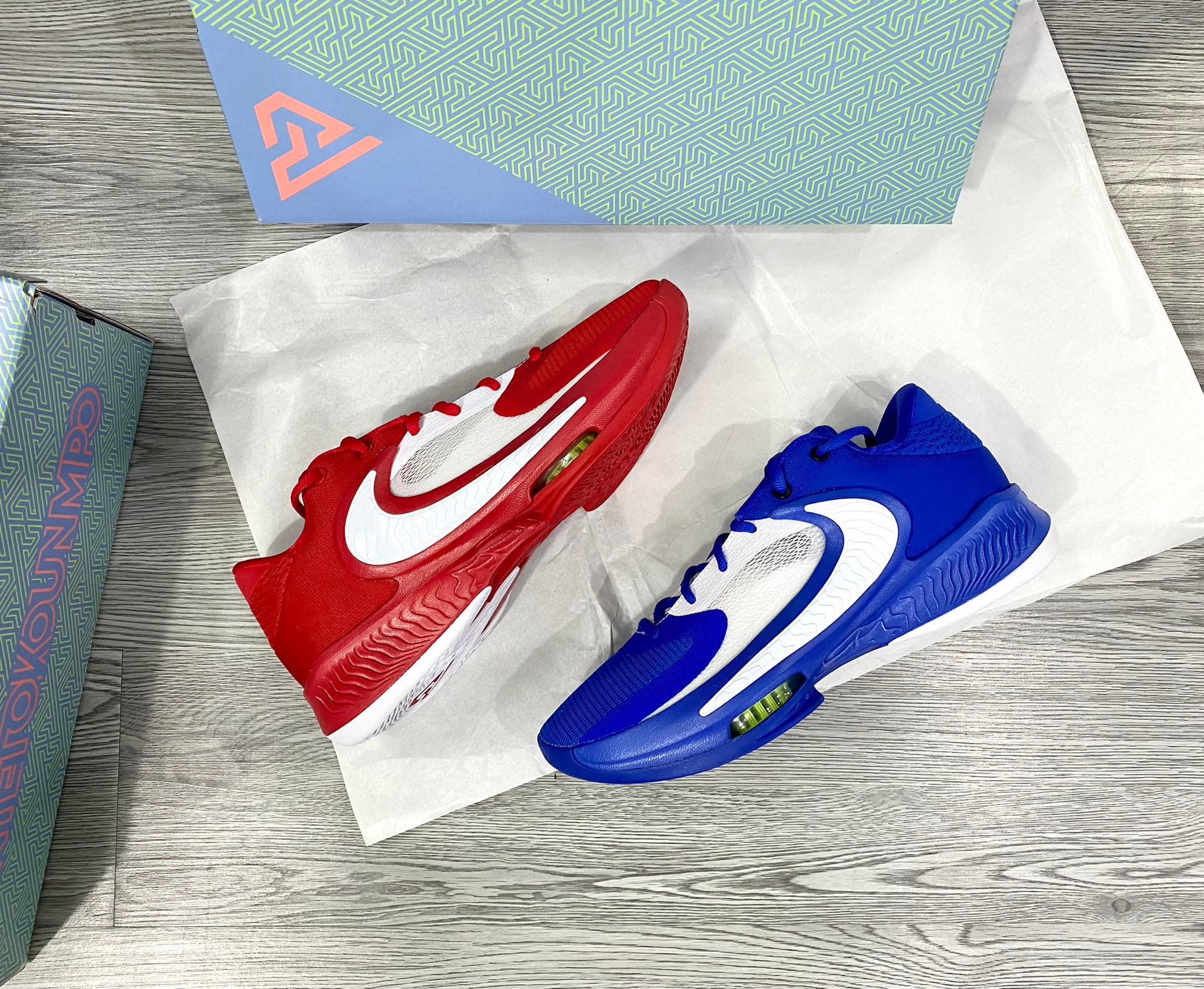 Giày Bóng Rổ Chính Hãng Nike Zoom Freak 4 TB University Mix Cọc Cạch 