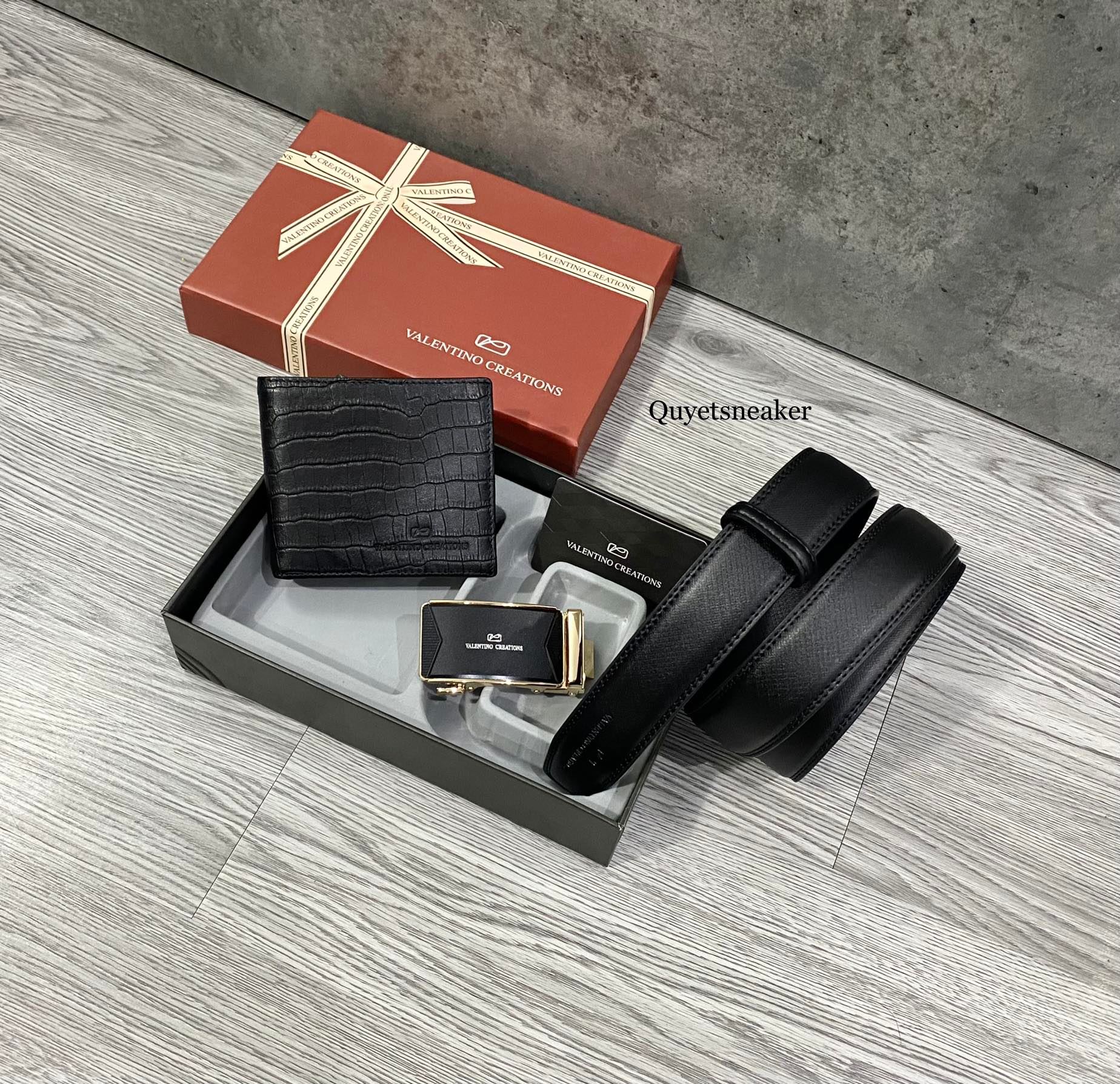 Set Thắt Lưng Ví Valentino Creations Màu Đen Sang Trọng - STV-010