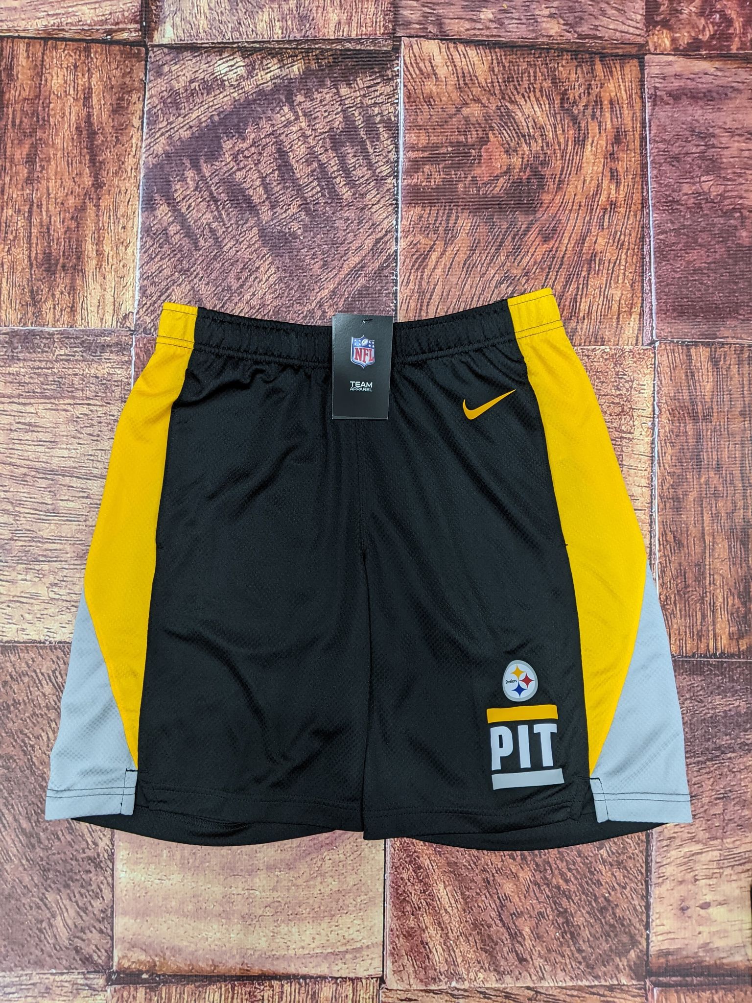 Quần Shorts - NIKE CLB Bóng Bầu Dục Đen Vàng