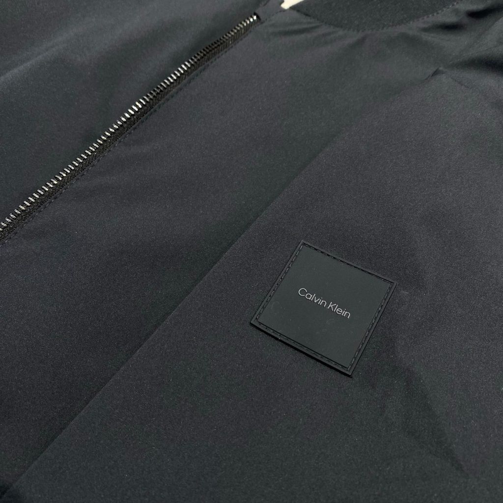 Áo Khoác Chính Hãng - Calvin Klein Men's Lightweight Bomber Jacket ‘Iron’ - C24037AZ-IRN