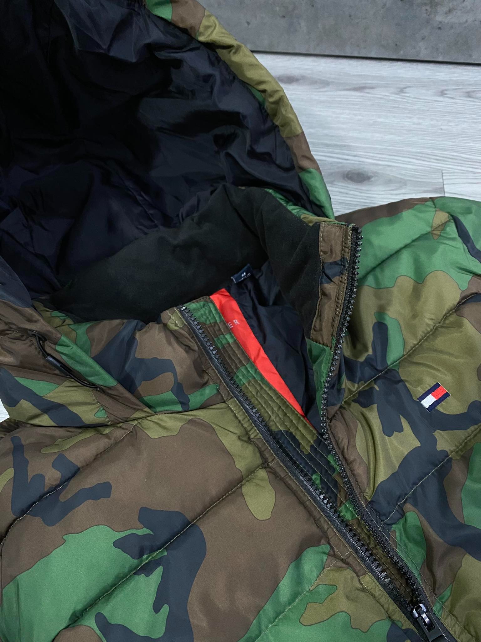 Áo Khoác Phao Chính Hãng - Áo Phao Tommy Hilfiger ''Green Camo'' - 158AN508-444