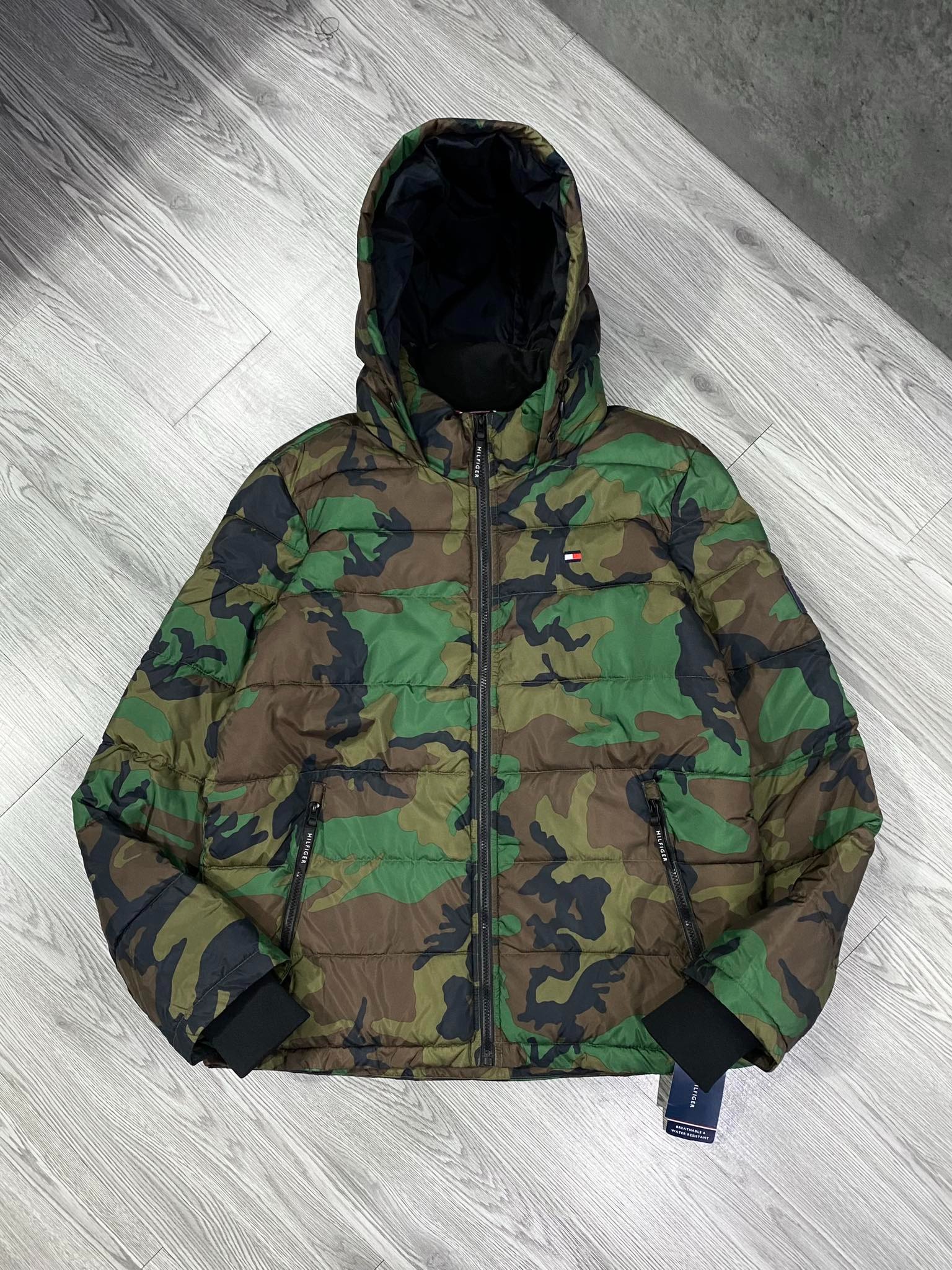 Áo Khoác Phao Chính Hãng - Áo Phao Tommy Hilfiger ''Green Camo'' - 158AN508-444