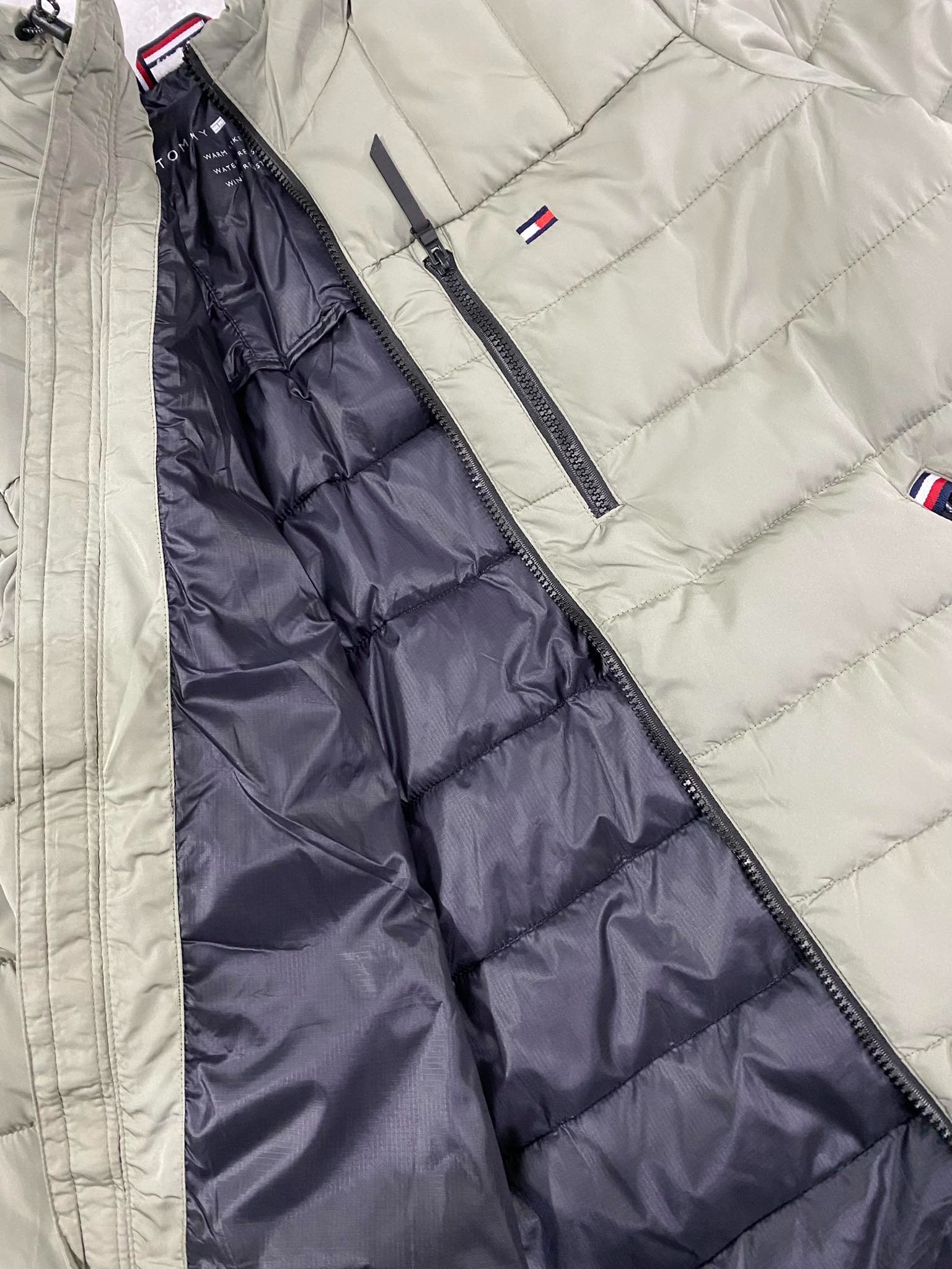 Áo Khoác Phao Chính Hãng - Áo Phao Tommy Hilfiger Mũ Lông ''Grey'' - 151AP213