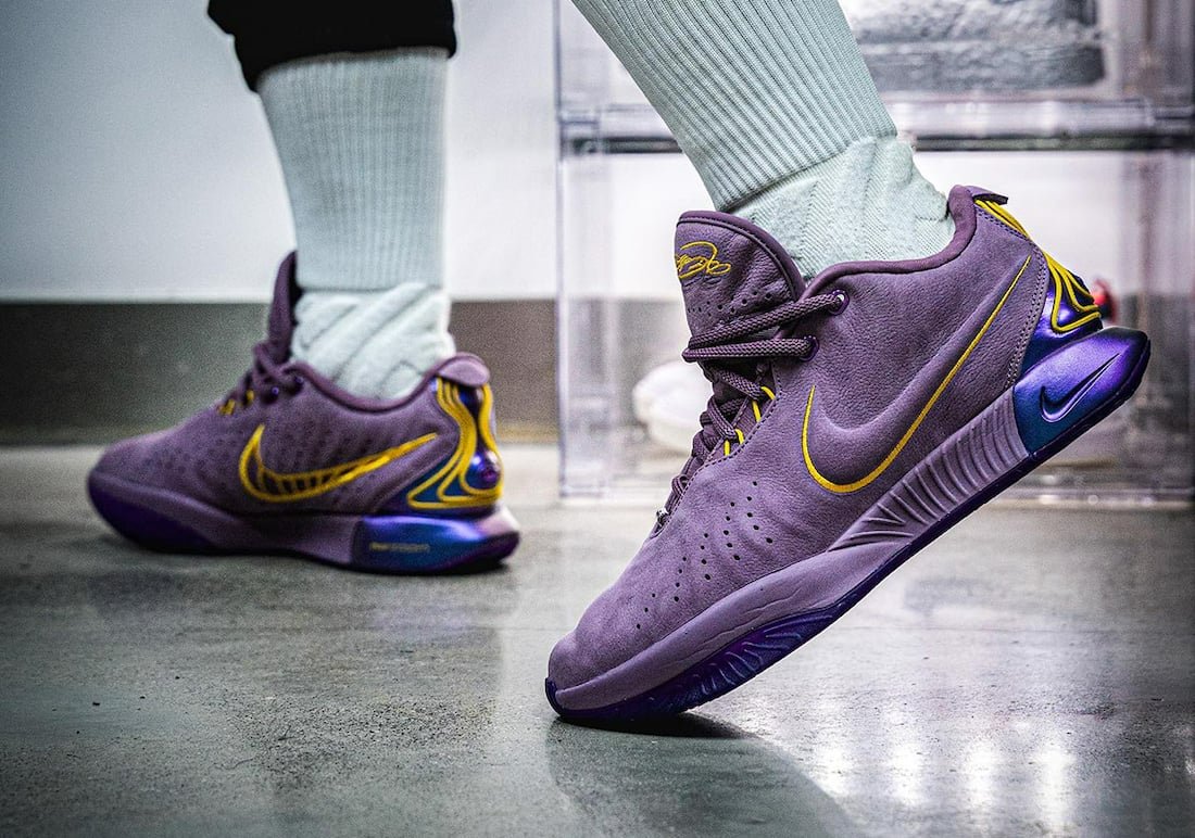 Giày Bóng Rổ Chính Hãng Nike LeBron 21 XXI Dragon Pearl Men