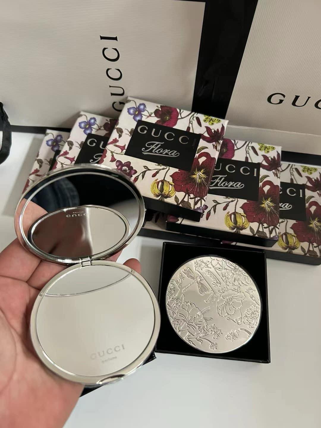 PHỤ KIỆN CHÍNH HÃNG - Gương Gucci Gardens Engraved Compact Gifl Authentic - Flora