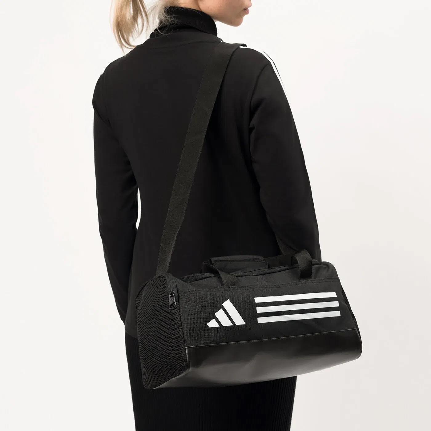 PHỤ KIỆN CHÍNH HÃNG - Túi Trống Adidas Essentials Training Duffle Black - HT4747