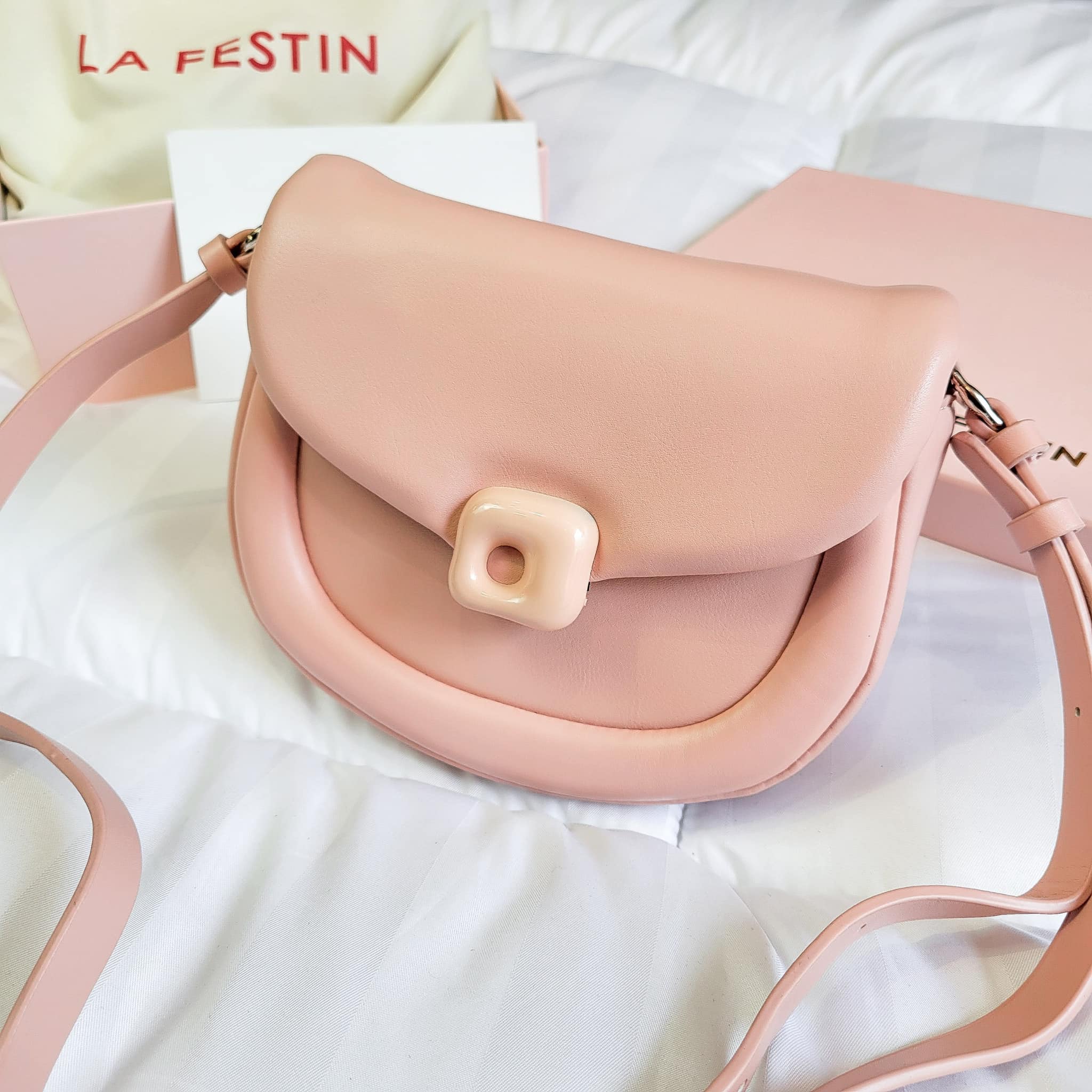 PHỤ KIỆN CHÍNH HÃNG - Túi Nữ LA FESTIN Peng Peng Crossbody Bag - G26G5CG22K7C-Pink