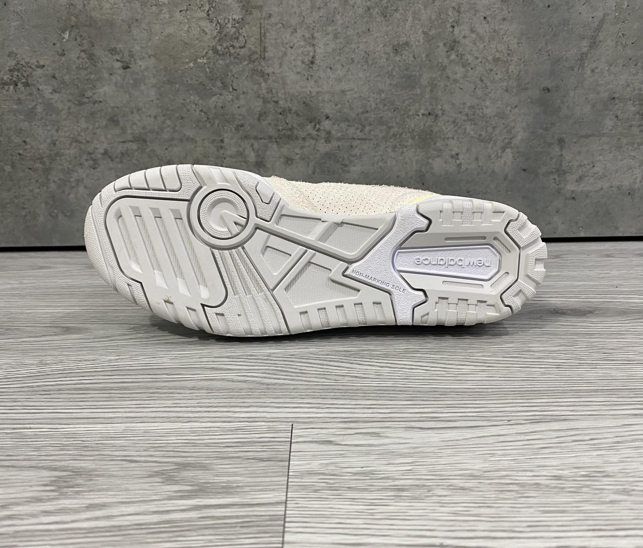 Giày Casual Chính Hãng - Sneaker Nam Nữ NewBalance 550 'Beige/Gold' - BBW550BEI